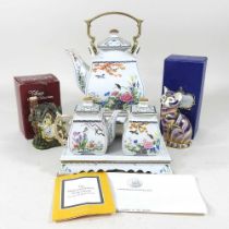 A Royal Crown Derby Imari cat paperweight, 13cm high, together with a Franklin Mint Birds and