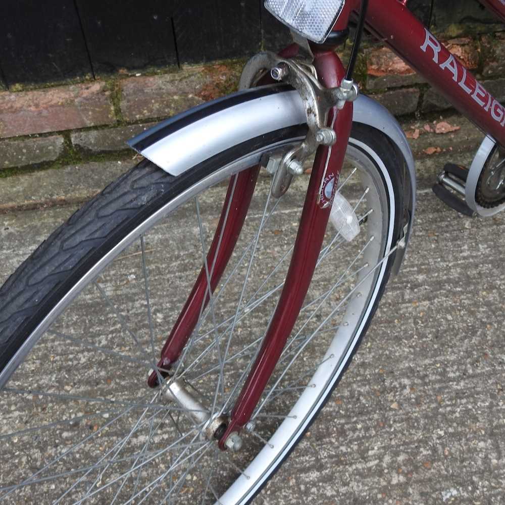 A Raleigh ladies bicycle - Image 4 of 5