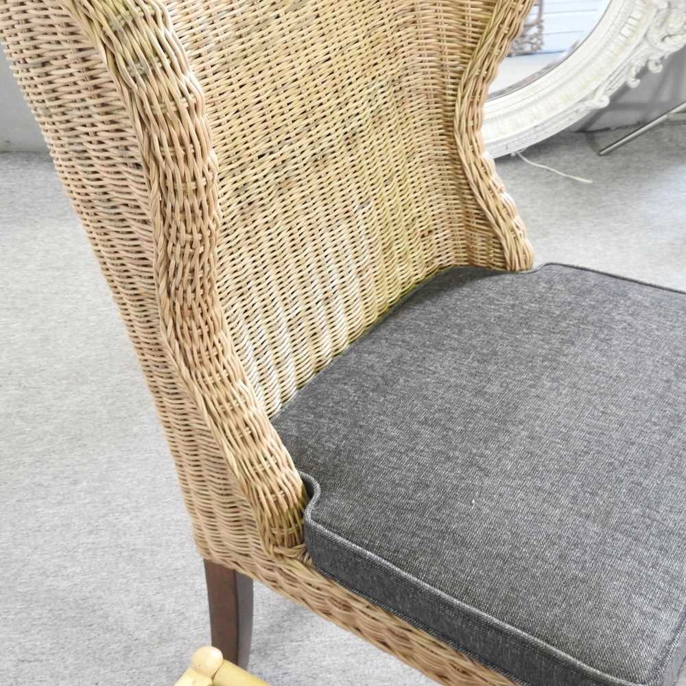 A modern wicker chair, together with a glass top coffee table (2) - Image 5 of 5