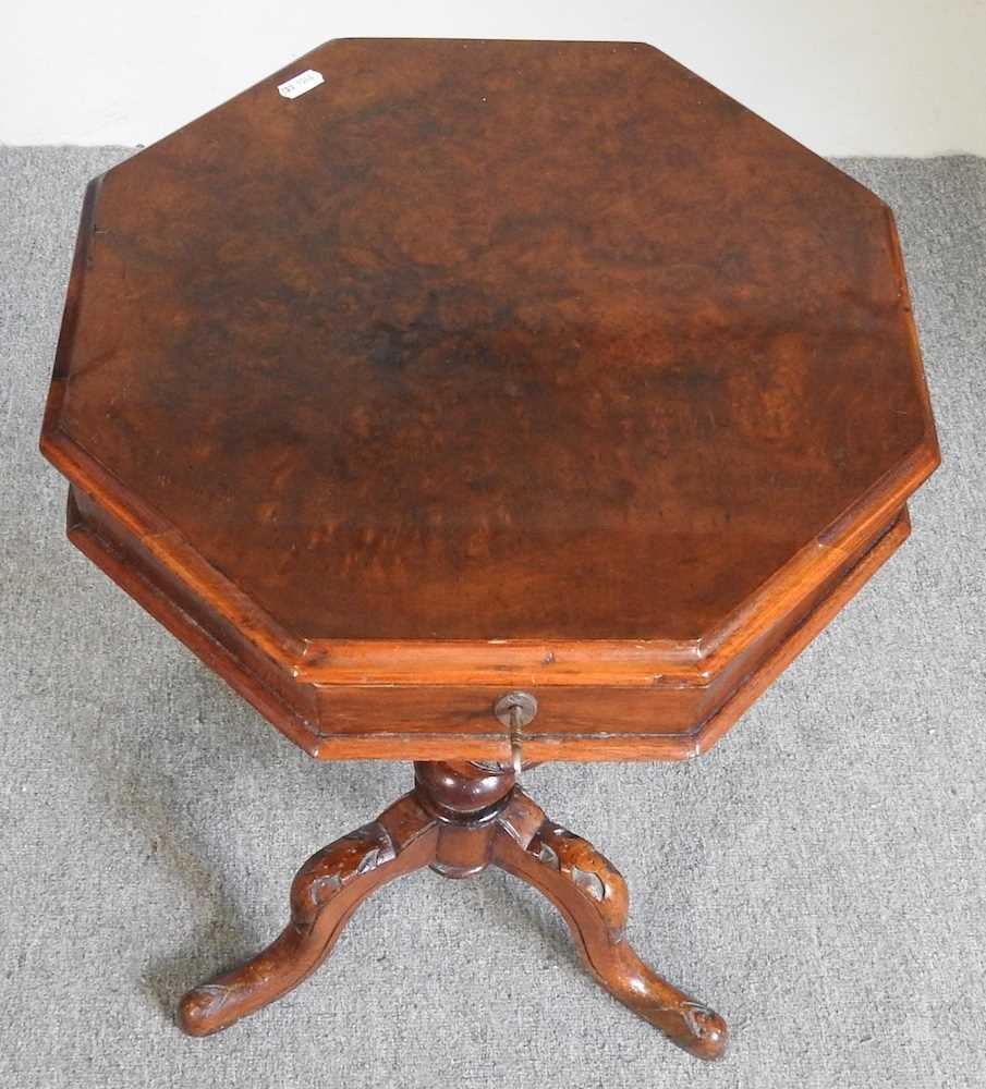 A Victorian burr walnut trumpet shaped workbox, with a fitted interior, on a tripod base, 42cm wide - Bild 4 aus 5