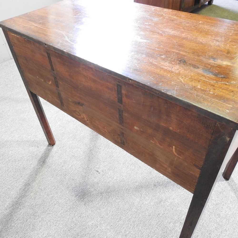 A 19th century mahogany sideboard, on square moulded legs 104w x 53d x 78h cm - Image 2 of 7