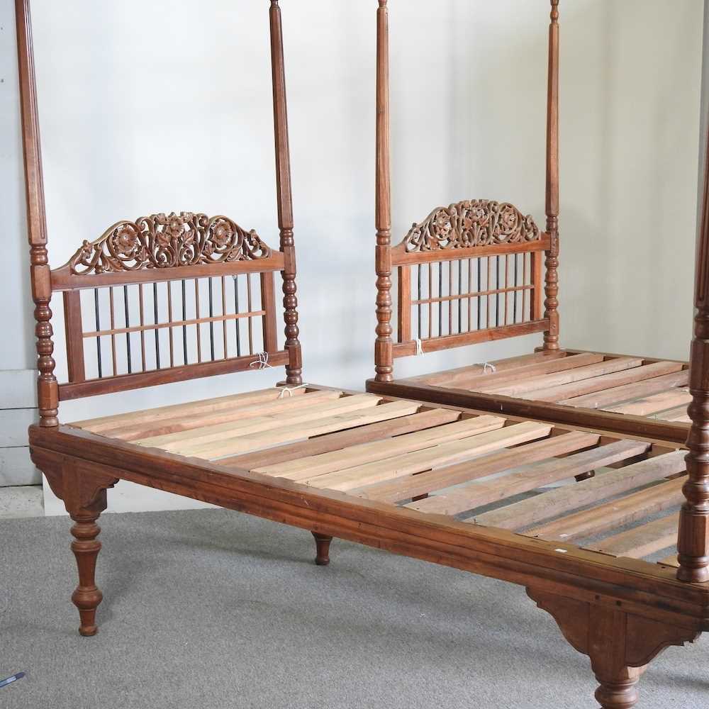 A near pair of Indonesian teak four poster canopy beds, on turned legs (2) 203w x 100d x 188h cm - Image 3 of 7