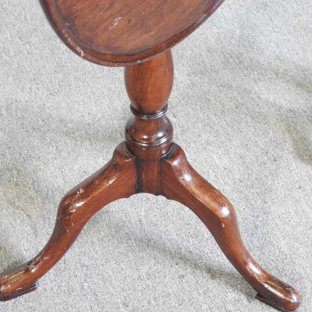 A 19th century mahogany tripod table, together with an early 20th century towel airer (2) - Image 5 of 7