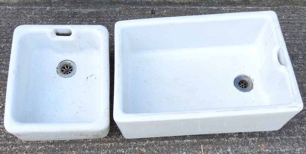 A white glazed belfast sink, 70cm wide, together with another smaller (2) - Image 3 of 4