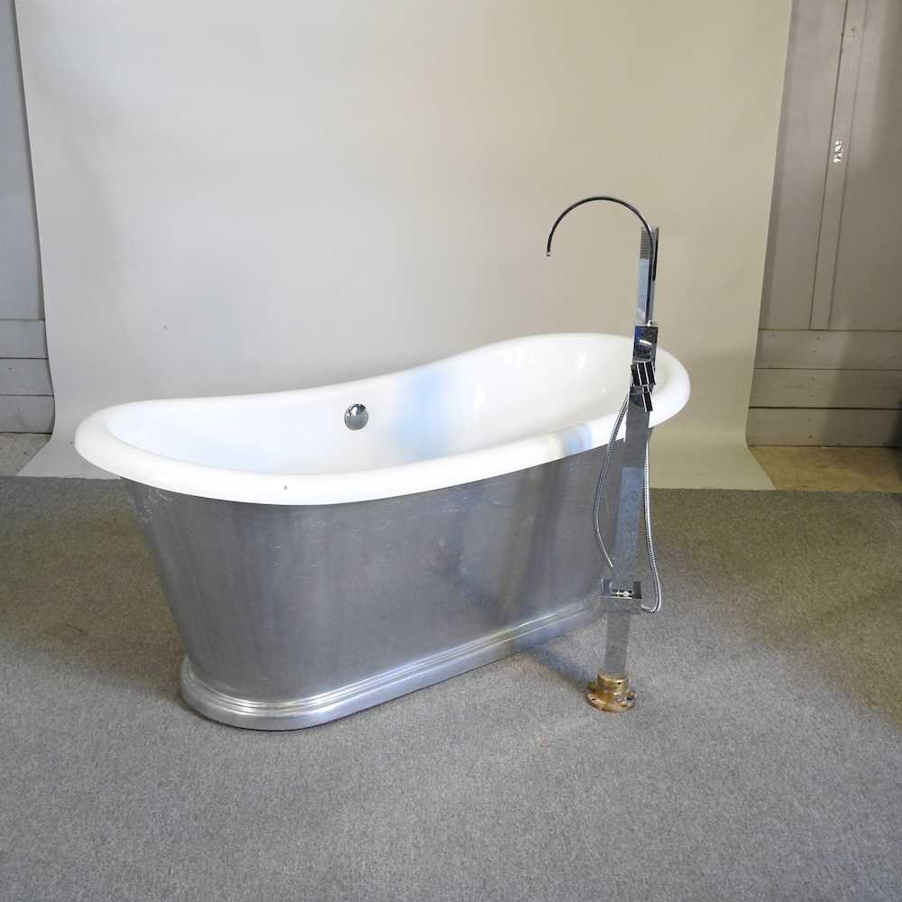 A free standing roll top bath, with a shower attachment 163l x 71w x 67h cm Overall condition is - Image 4 of 7