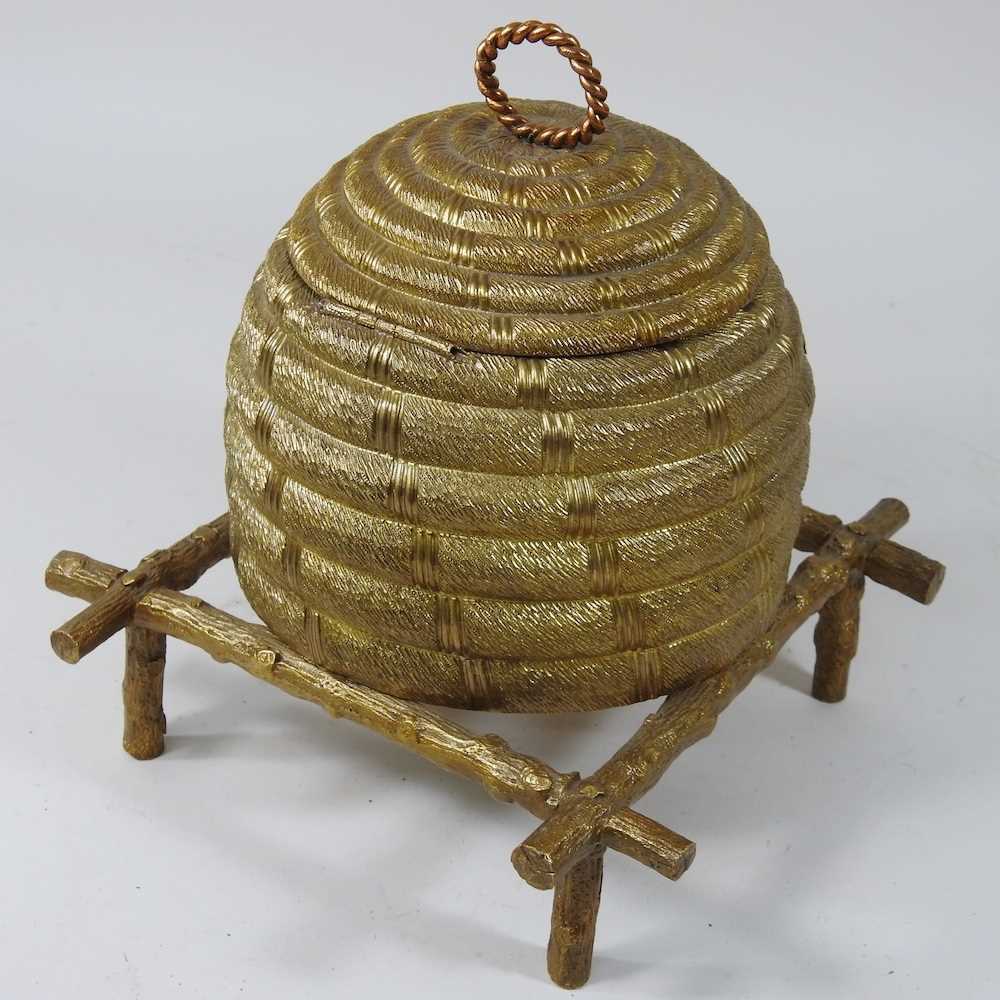 A 19th century gilt brass jewellery box, in the form of a bee skep, with a velvet lined interior, - Image 4 of 5