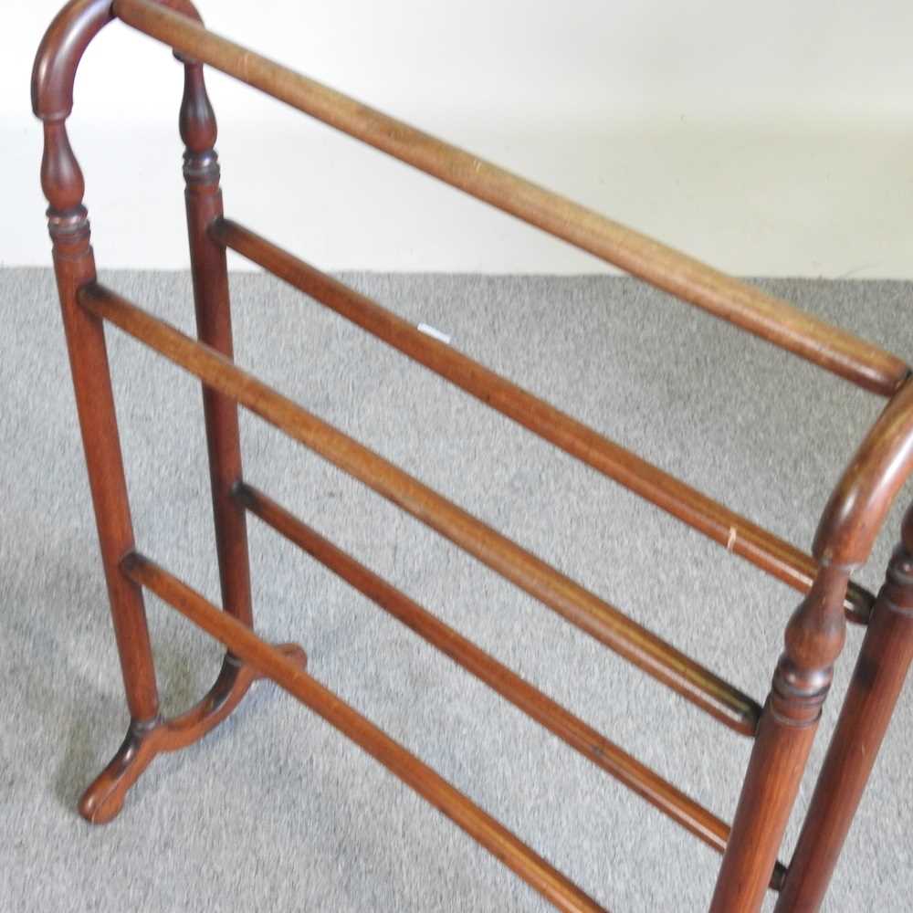 A 19th century mahogany tripod table, together with an early 20th century towel airer (2) - Image 4 of 7