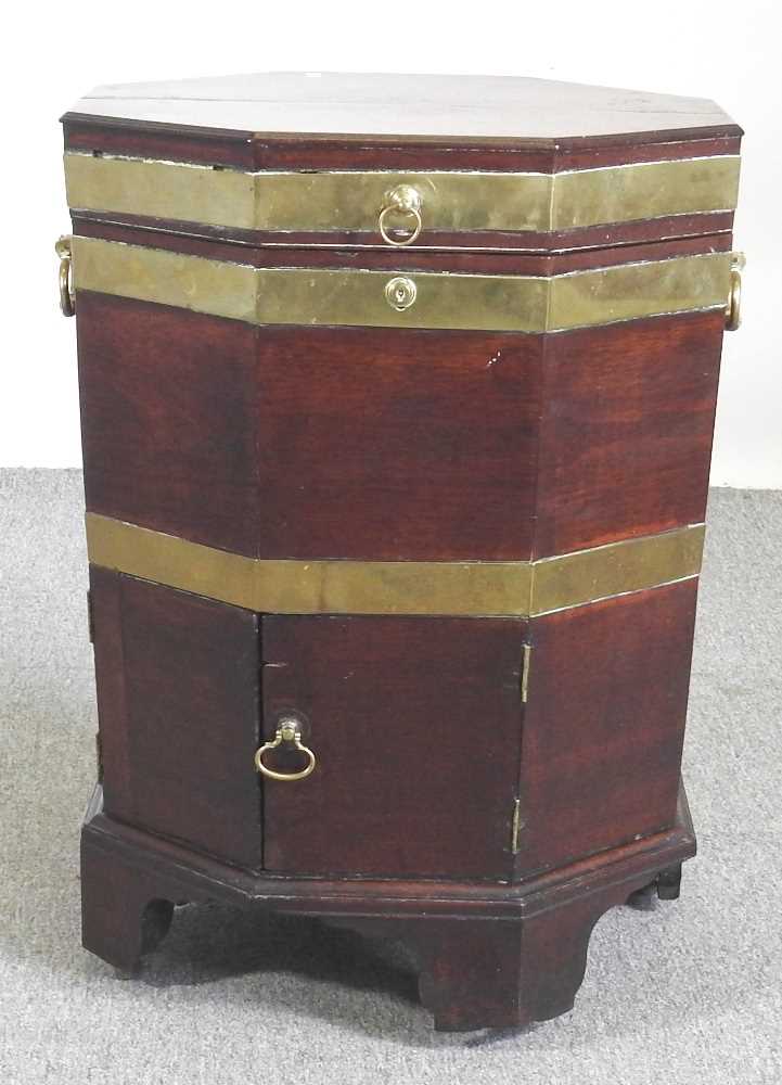 A George III mahogany and brass bound cellarette, of octagonal shape, with a hinged lid 49w x 49d - Image 3 of 9