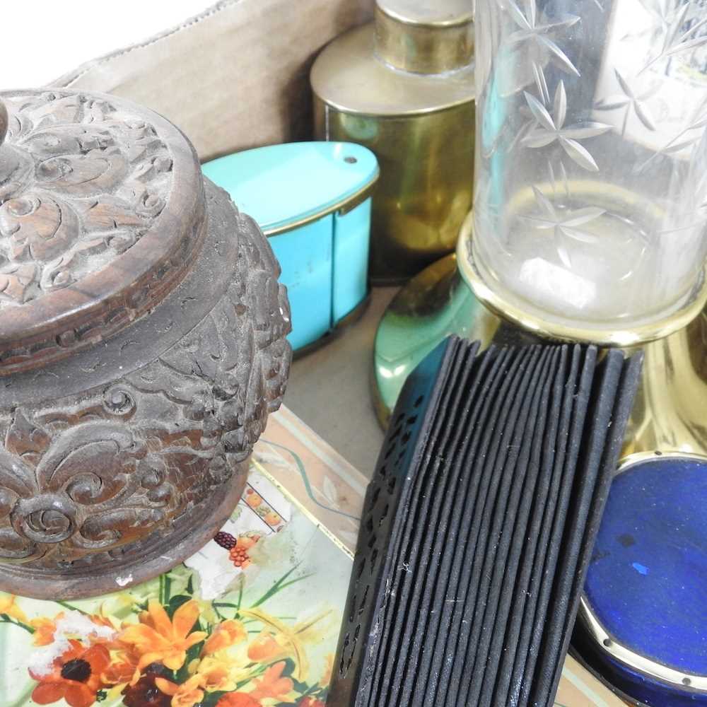 A collection of china, metalwares and other items - Image 2 of 6