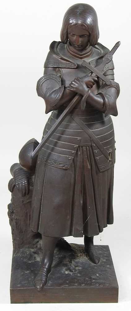 Marie Christine D'Orleans, 1813-1839, Joan of Arc, shown standing with her head bowed, bronze, - Bild 3 aus 7