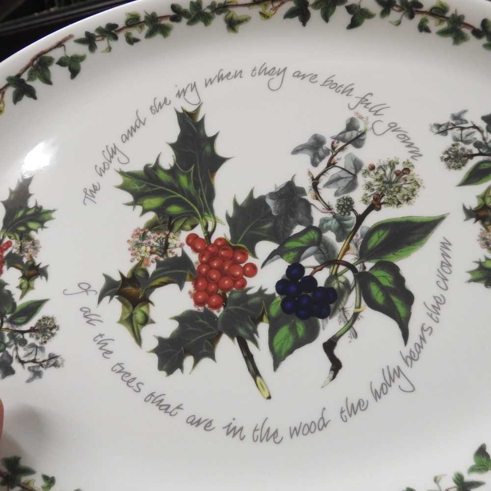 A collection of Portmeirion Christmas pattern table wares, to include serving platters, bowls and - Image 5 of 10