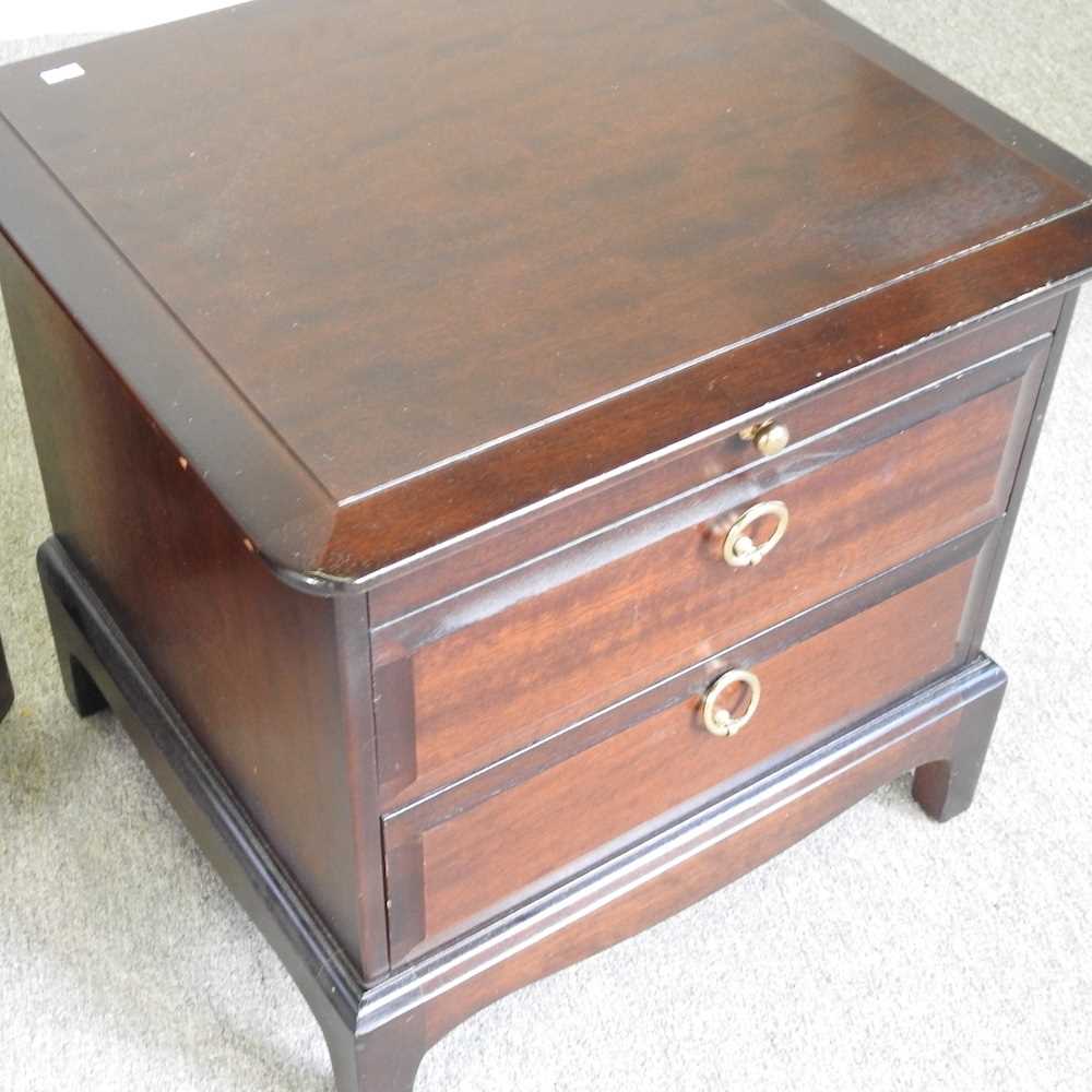 A pair of Stag bedside chests (2) 52w x 46h x 50d cm - Image 3 of 6