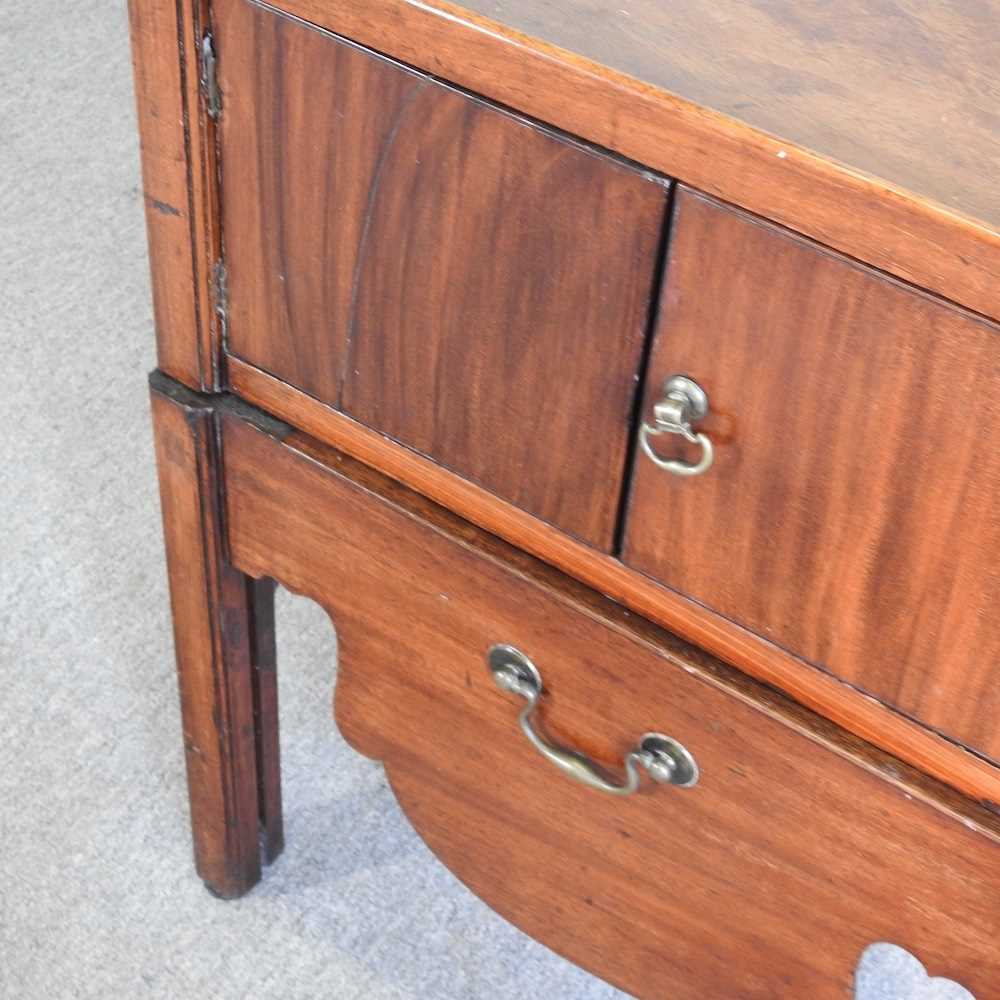 A George III style mahogany tray top commode, with a gallery back 55w x 46d x 76h cm - Image 4 of 6