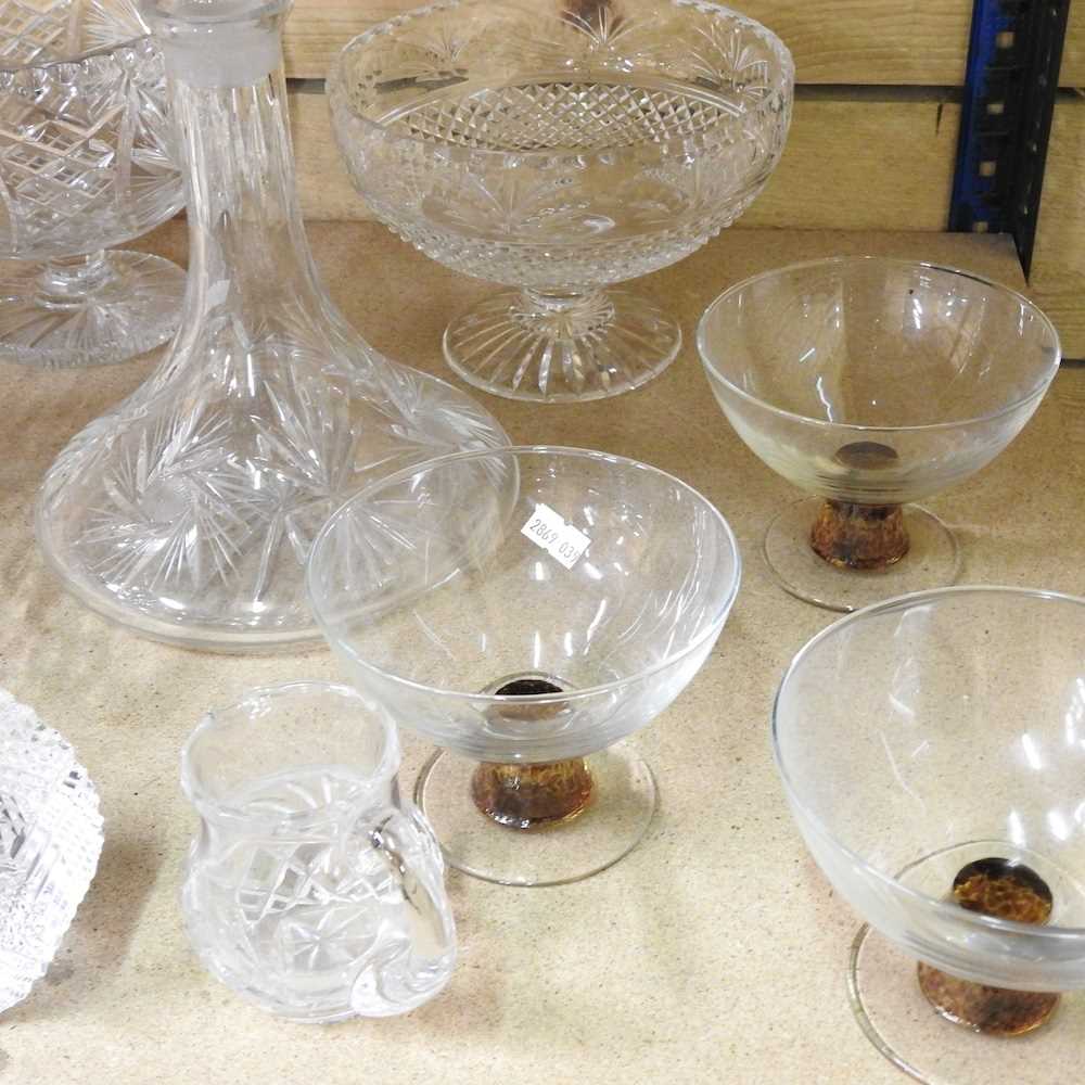 A cut glass ship's decanter, together with various glassware, to include bowls - Bild 4 aus 5