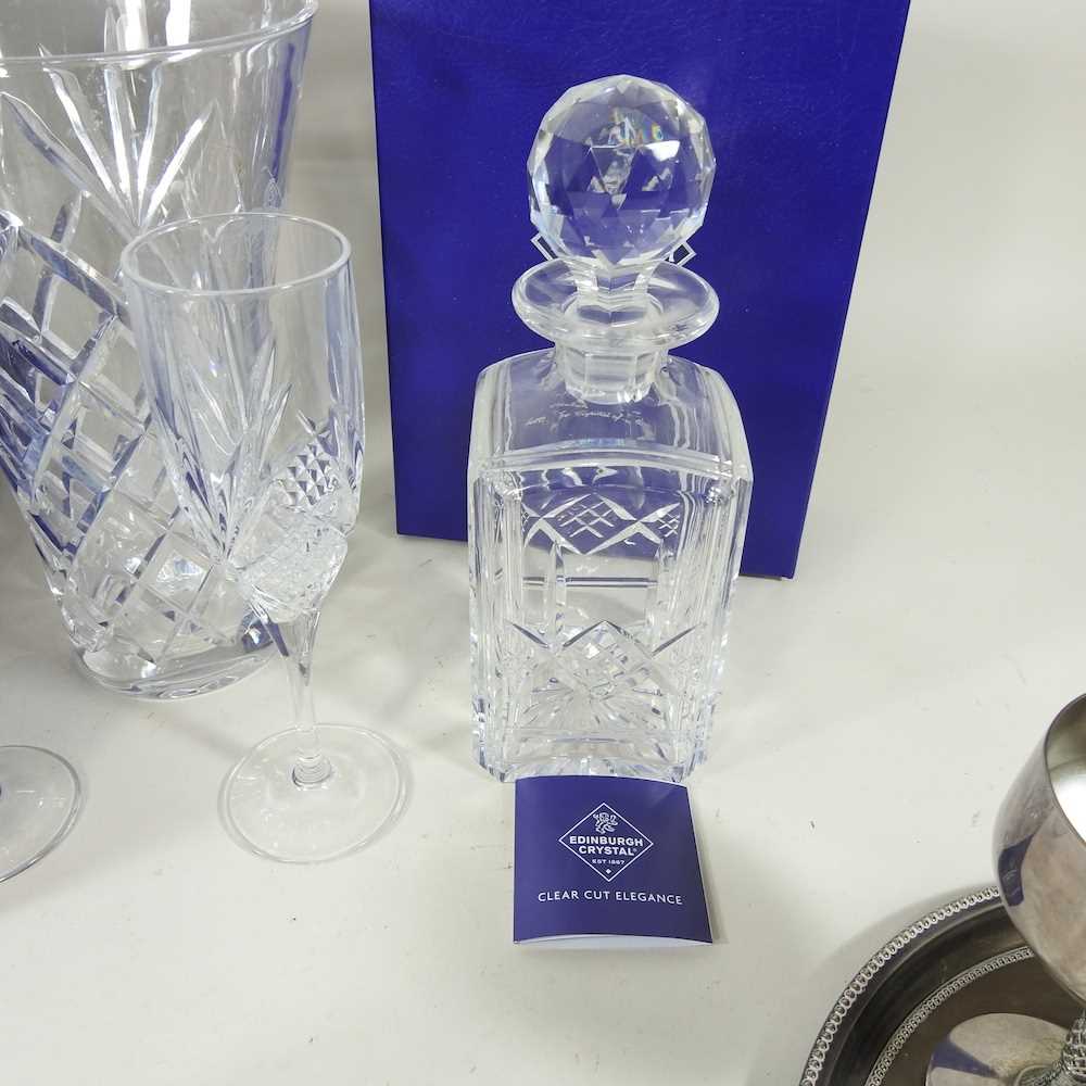 An Edinburgh crystal decanter and stopper, 24cm high, boxed, together with brandy glasses, a pair of - Bild 4 aus 4