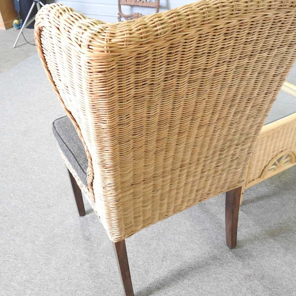A modern wicker chair, together with a glass top coffee table (2) - Image 2 of 5