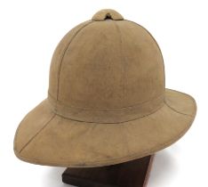 WW1 Pattern British OR's Pith Helmet light khaki, six panel crown.  Pointed peak and square rear