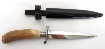 WW1/WW2 German Trench Knife 5 3/4 inch, single edged blade.  Steel, S shape crossguard.  Steel