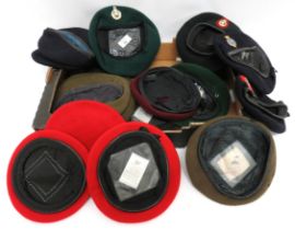 18 x Various Post War Berets including maroon ... Green RM ... Light blue United Nations ... Blue