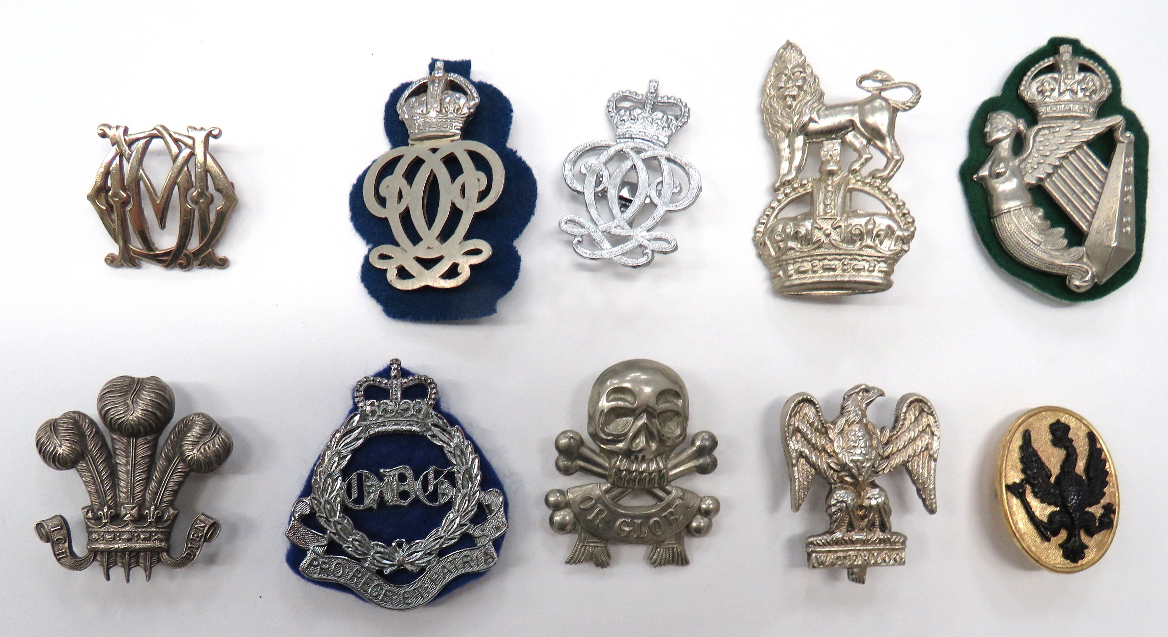 10 x Cavalry Arm Badges consisting white metal 18th Hussars ... White metal KC 15/19 Hussars ...