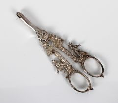 A pair of Elizabeth II silver grape scissors David Shaw Silverware Ltd, London, 1988, the cast