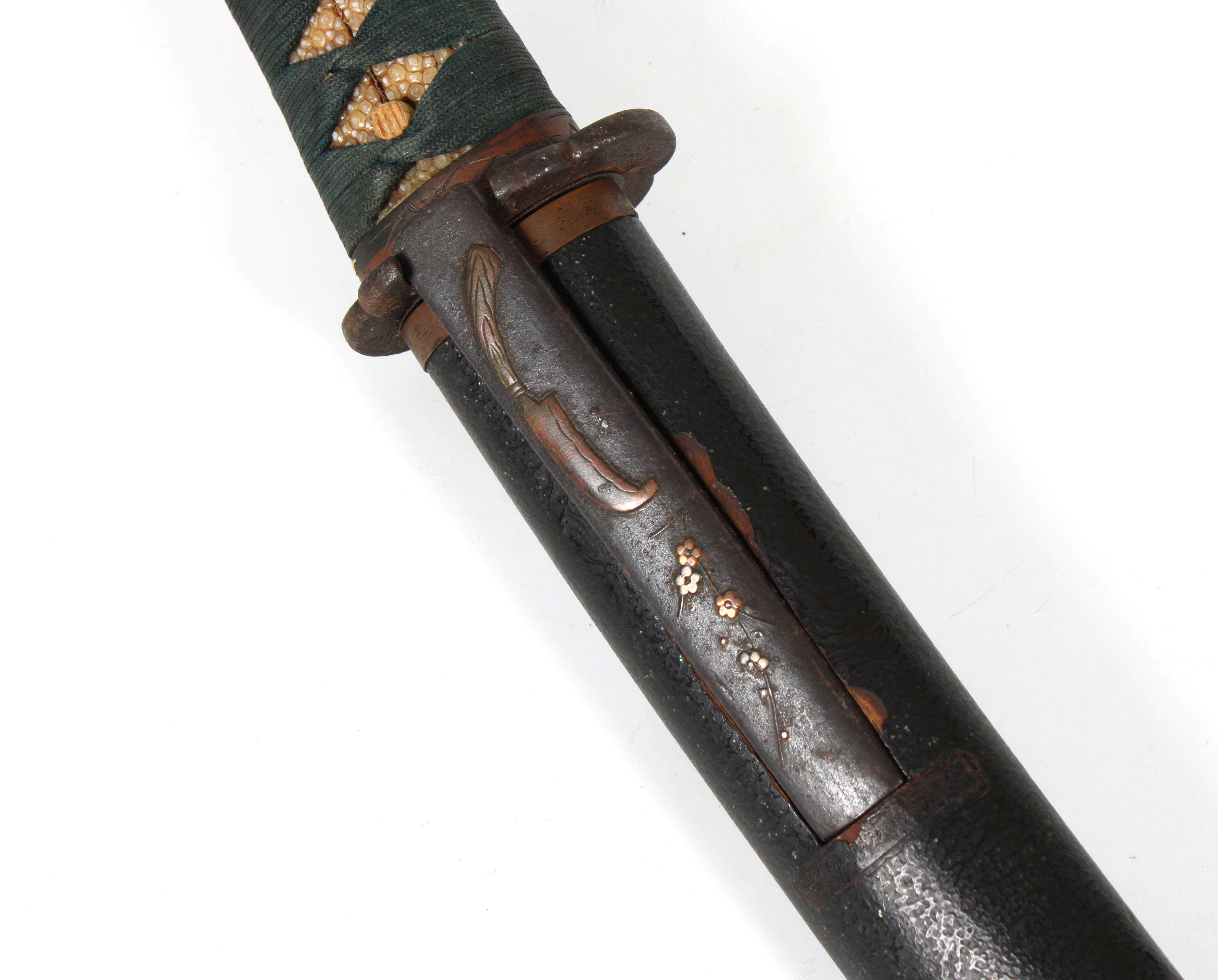 A Japanese Tanto short sword signed, 23cm. blade, copper Habaki, Bronze Tsuba, black braid bound - Image 6 of 6