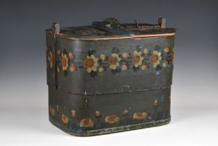 A Scandinavian / Swedish painted bent wooden dowry box (tine' or 'svepask') 19th century, of