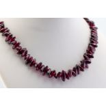 A garnet collar necklace