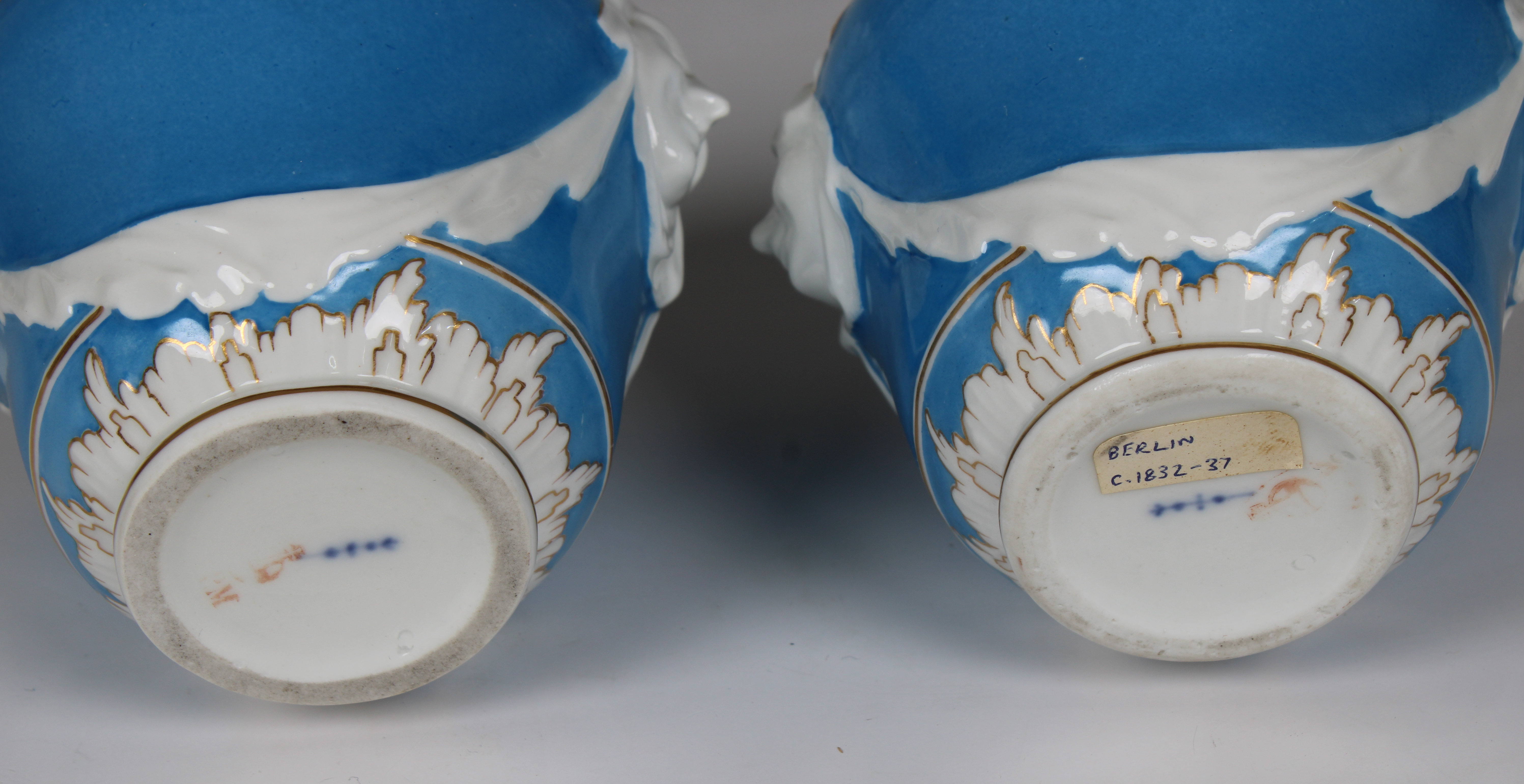 A pair of early 19th century Berlin KPM porcelain covered jars - Image 4 of 4