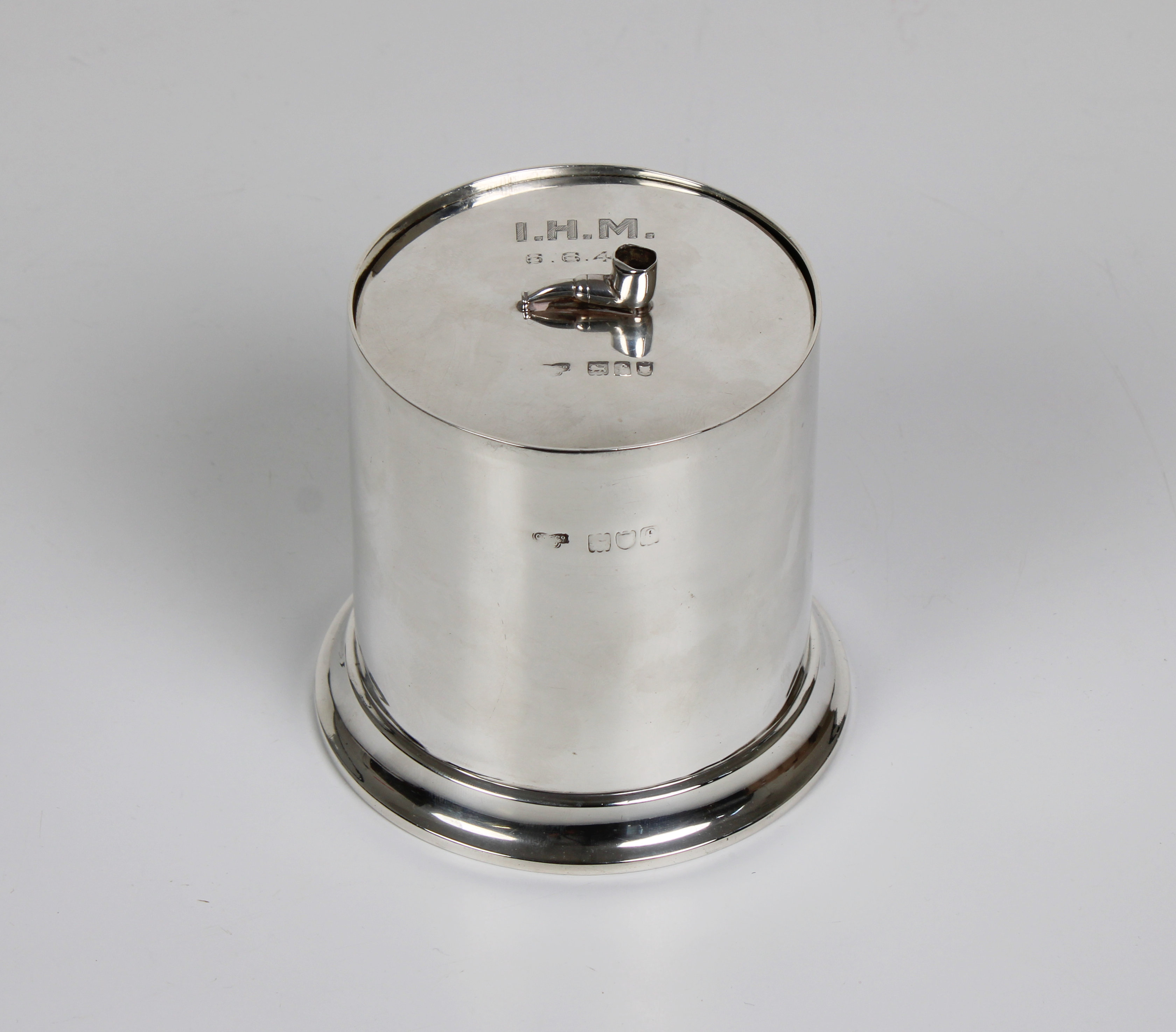 An early Edwardian silver Tobacco pot and cover - Image 3 of 6