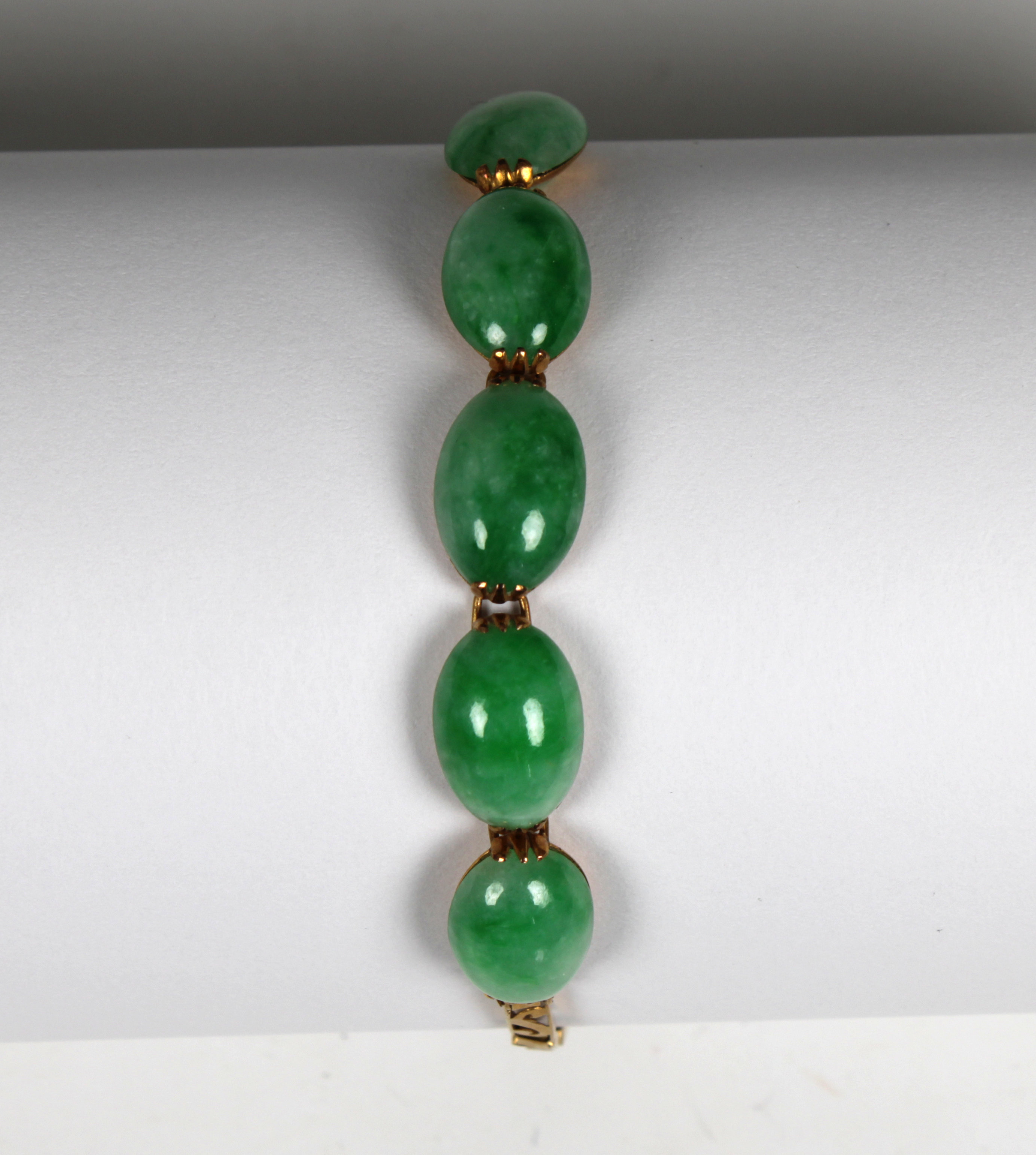 A Chinese jade bracelet