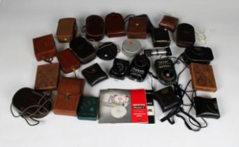 Photography - An assorted collection of various vintage exposure meters etc