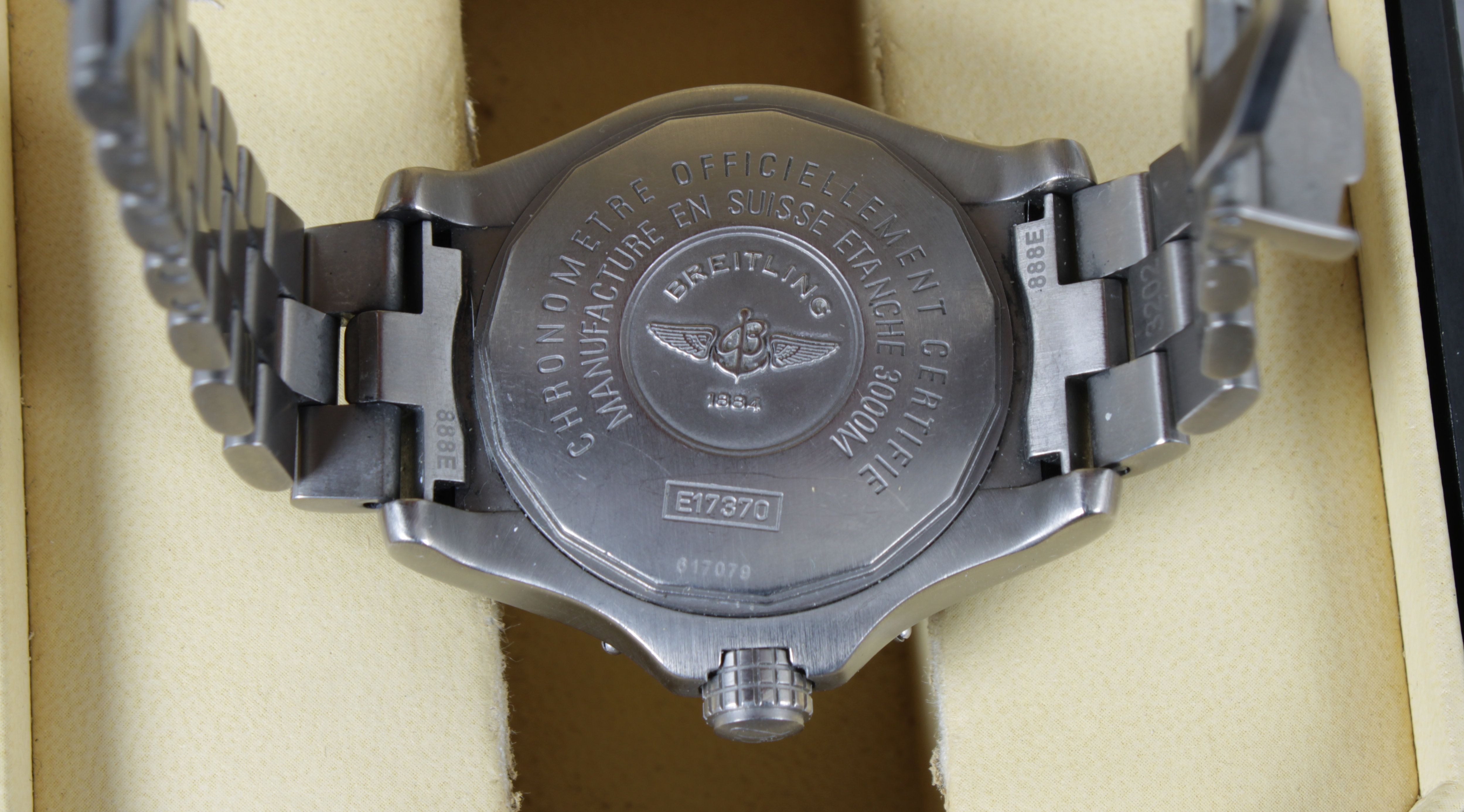 A Breitling Avenger Seawolf wristwatch - Image 3 of 6