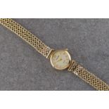 A 9ct yellow gold Accurist ladies wrist watch