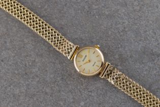 A 9ct yellow gold Accurist ladies wrist watch