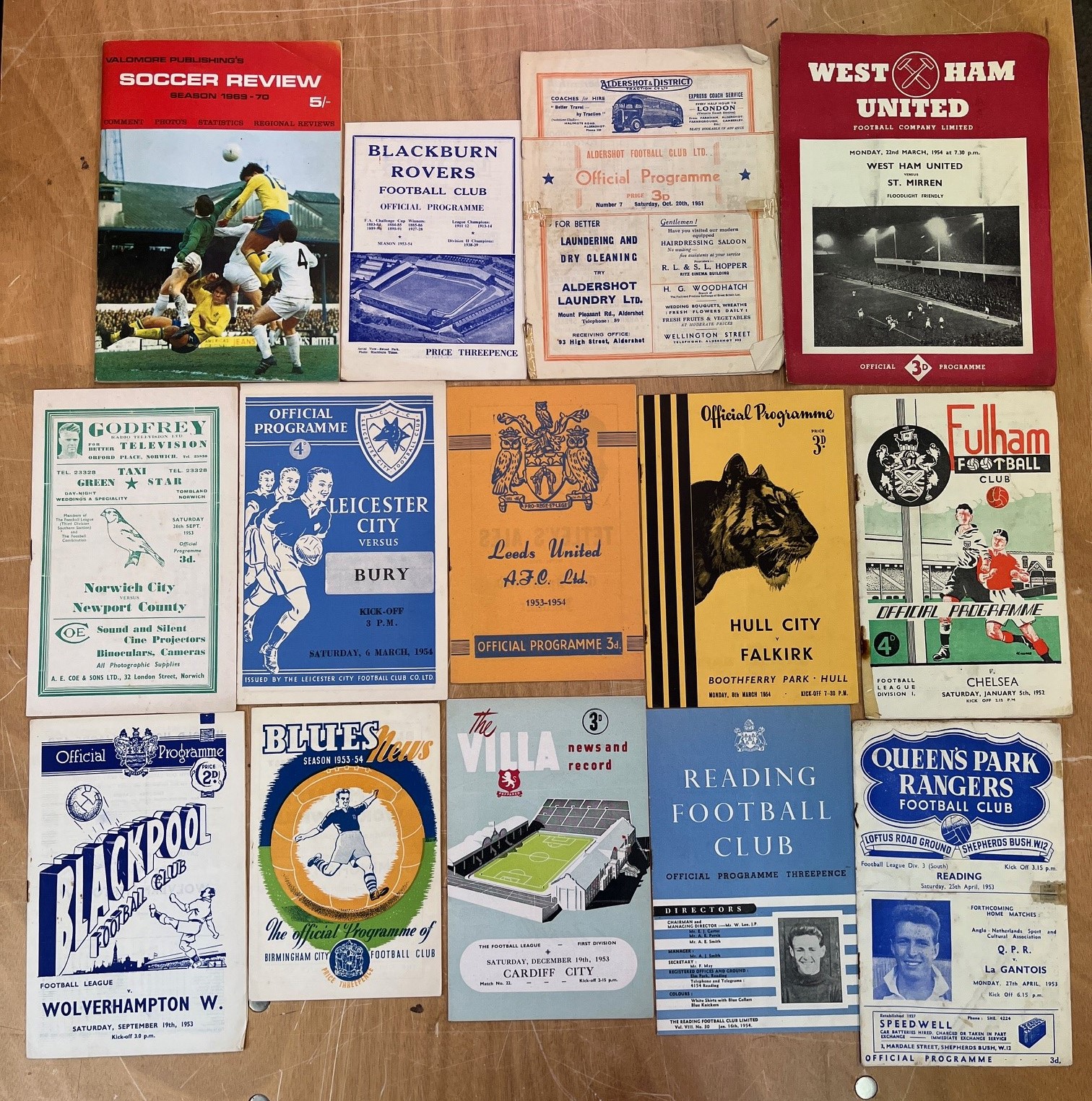A collection of 1950's / 1960's Football programmes - Bild 13 aus 24