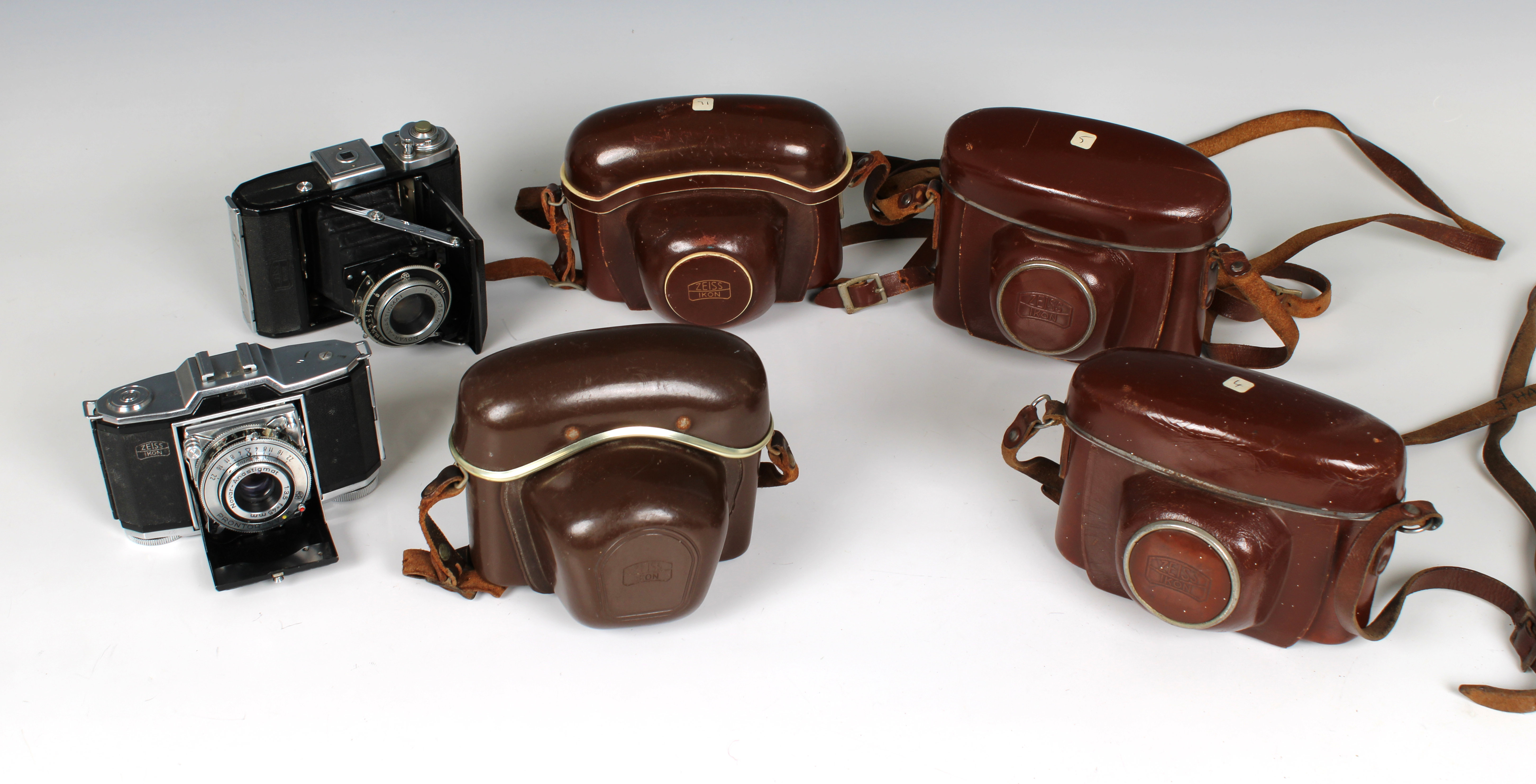 Photography - An assorted collection of Zeiss Ikon Contina cameras - Image 2 of 2