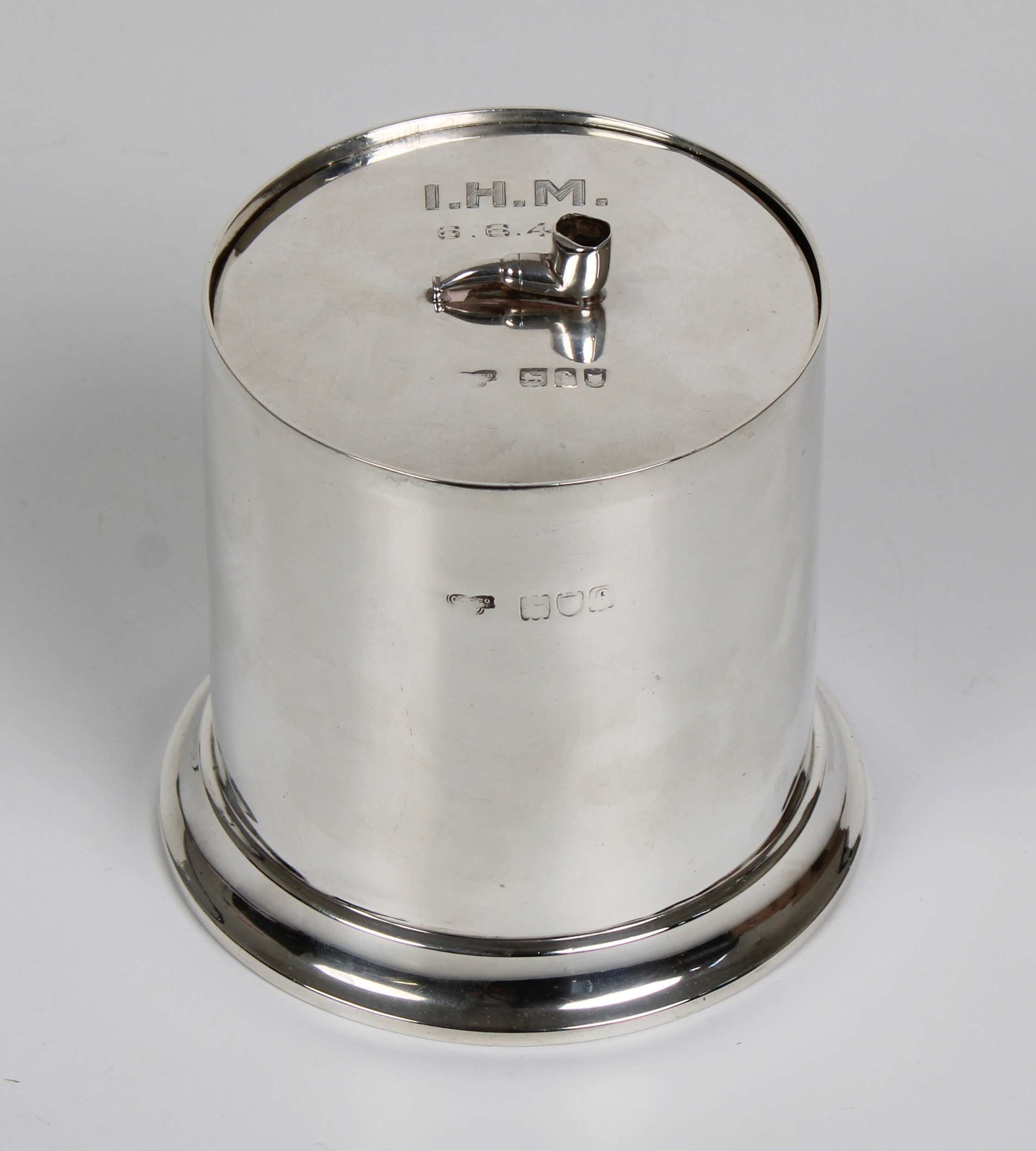 An early Edwardian silver Tobacco pot and cover - Image 5 of 6