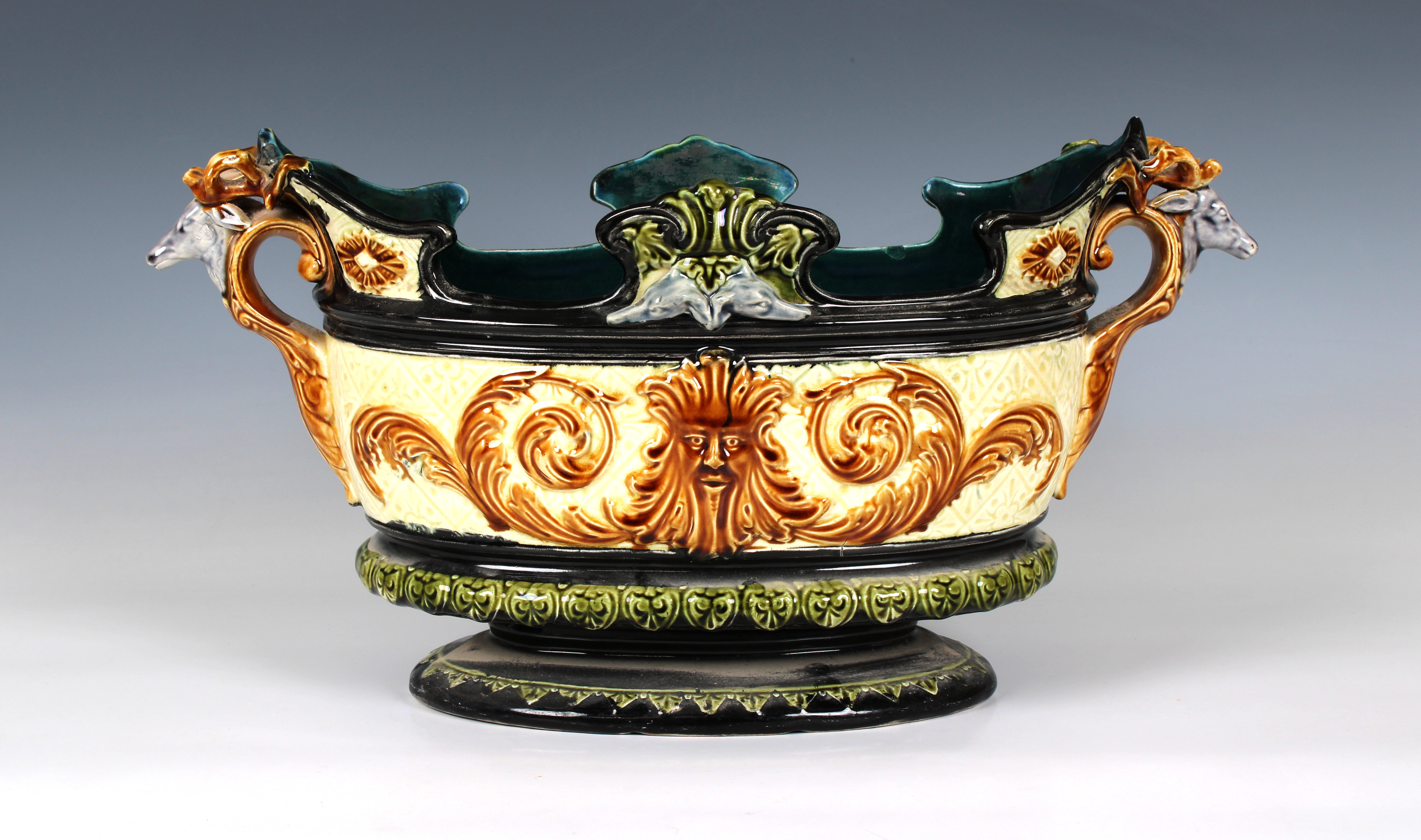 A majolica type oval jardinière - Image 3 of 4