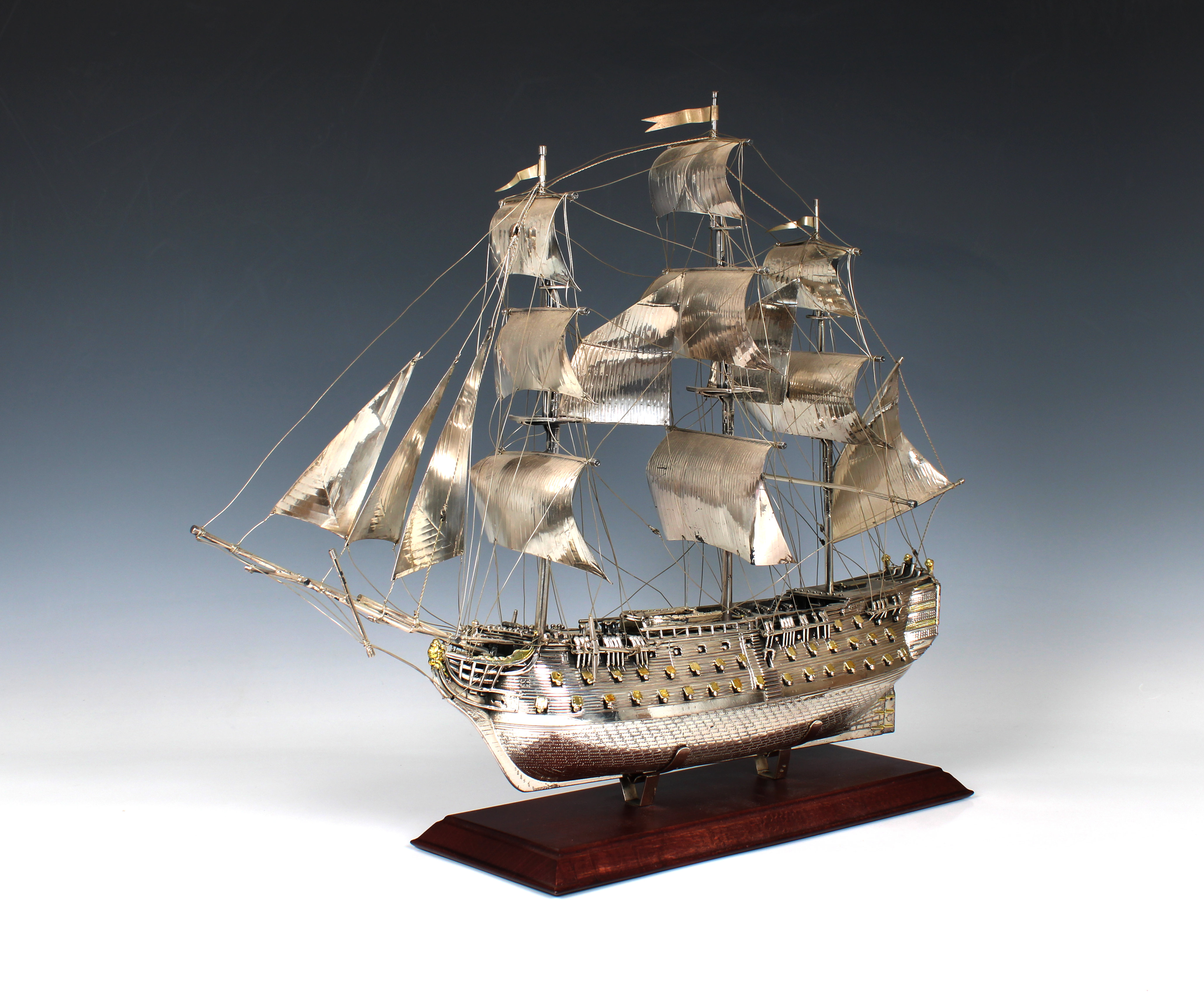 An Italian silver & parcel gilt model of H.M.S Victory 1765 - Image 5 of 6