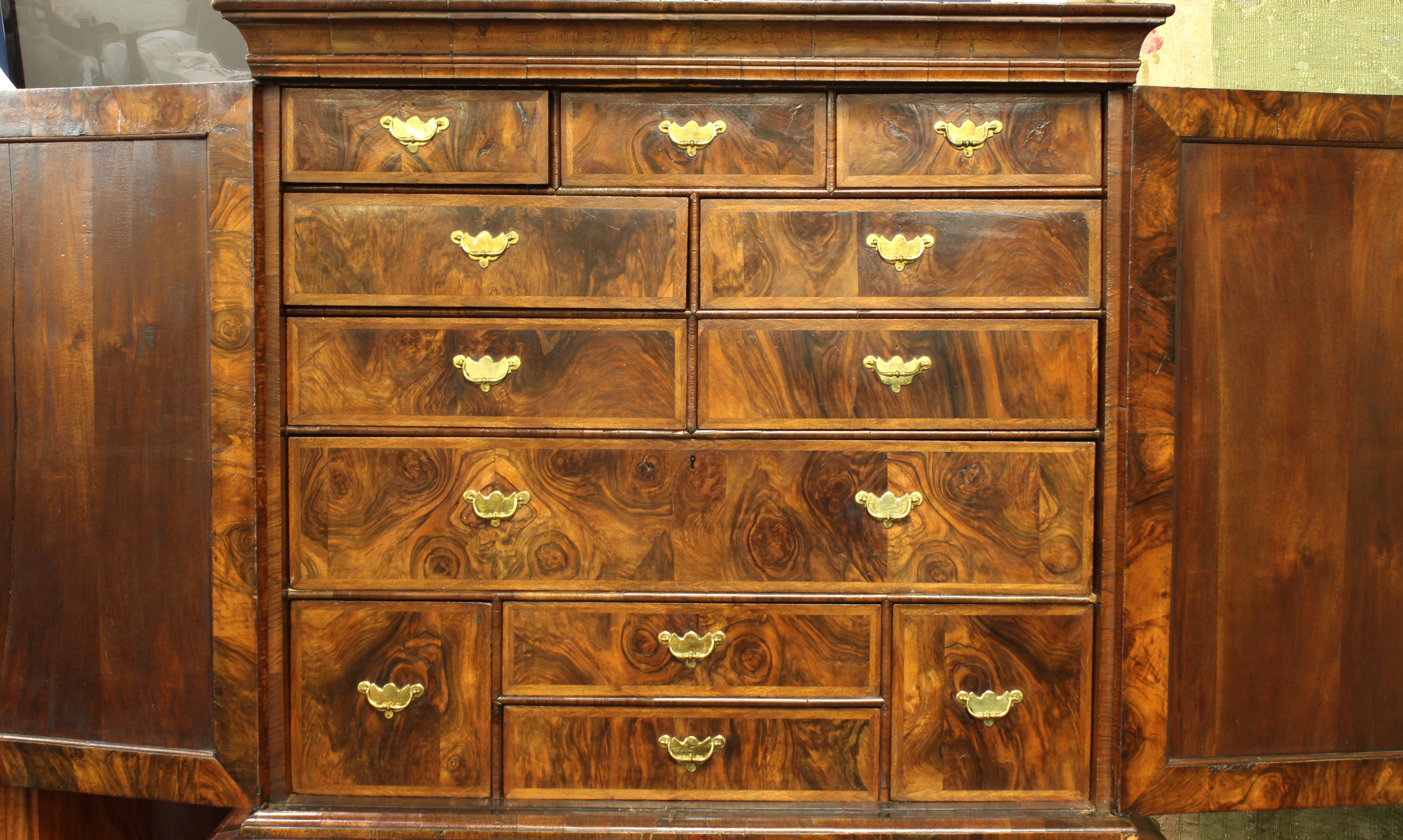 A fine George I walnut secretaire cabinet on chest, upper section with laburnum interior - Image 3 of 3