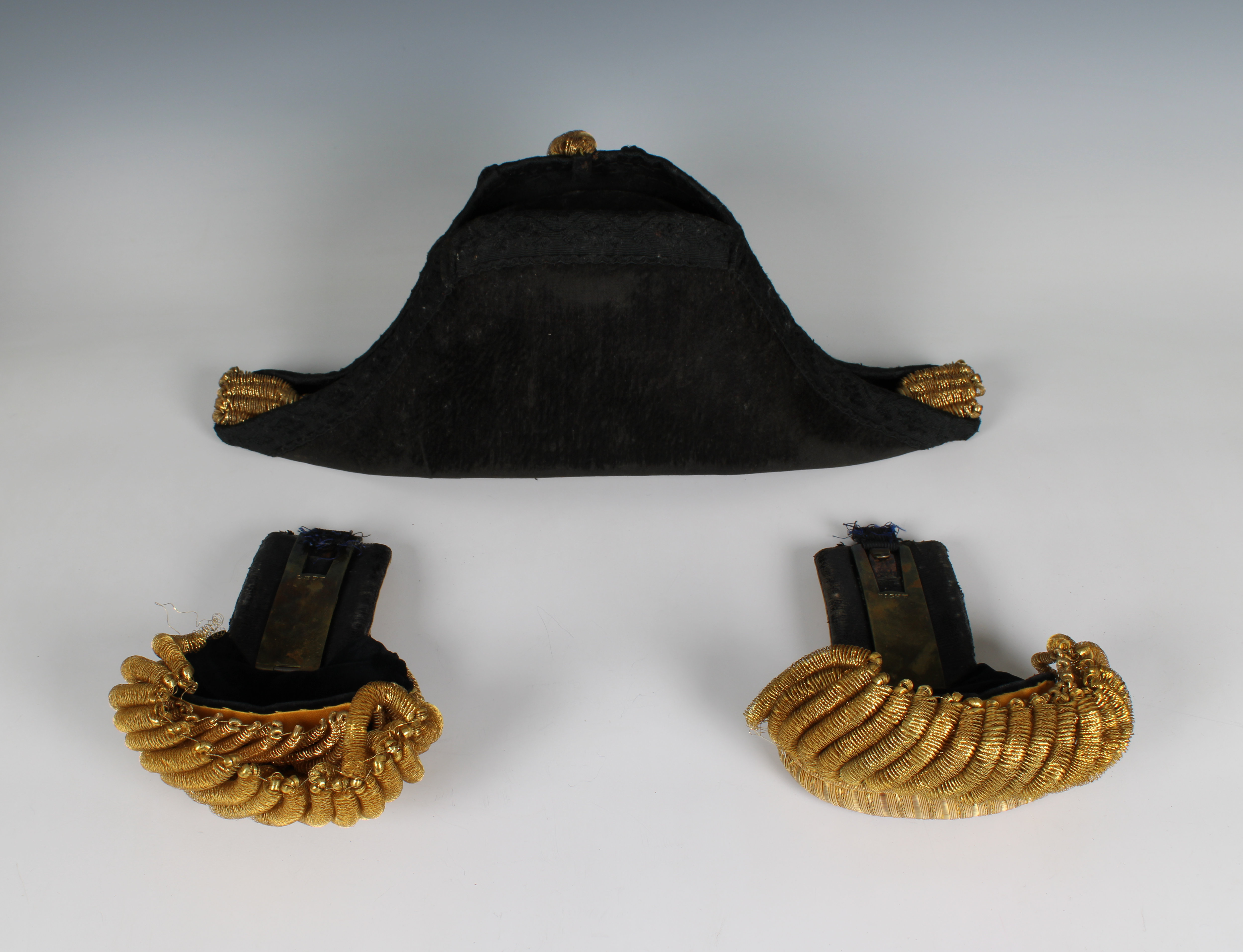An Edwardian full dress Royal Navy bicorn cocked hat, pair of epaulettes and sword belt - Image 3 of 6