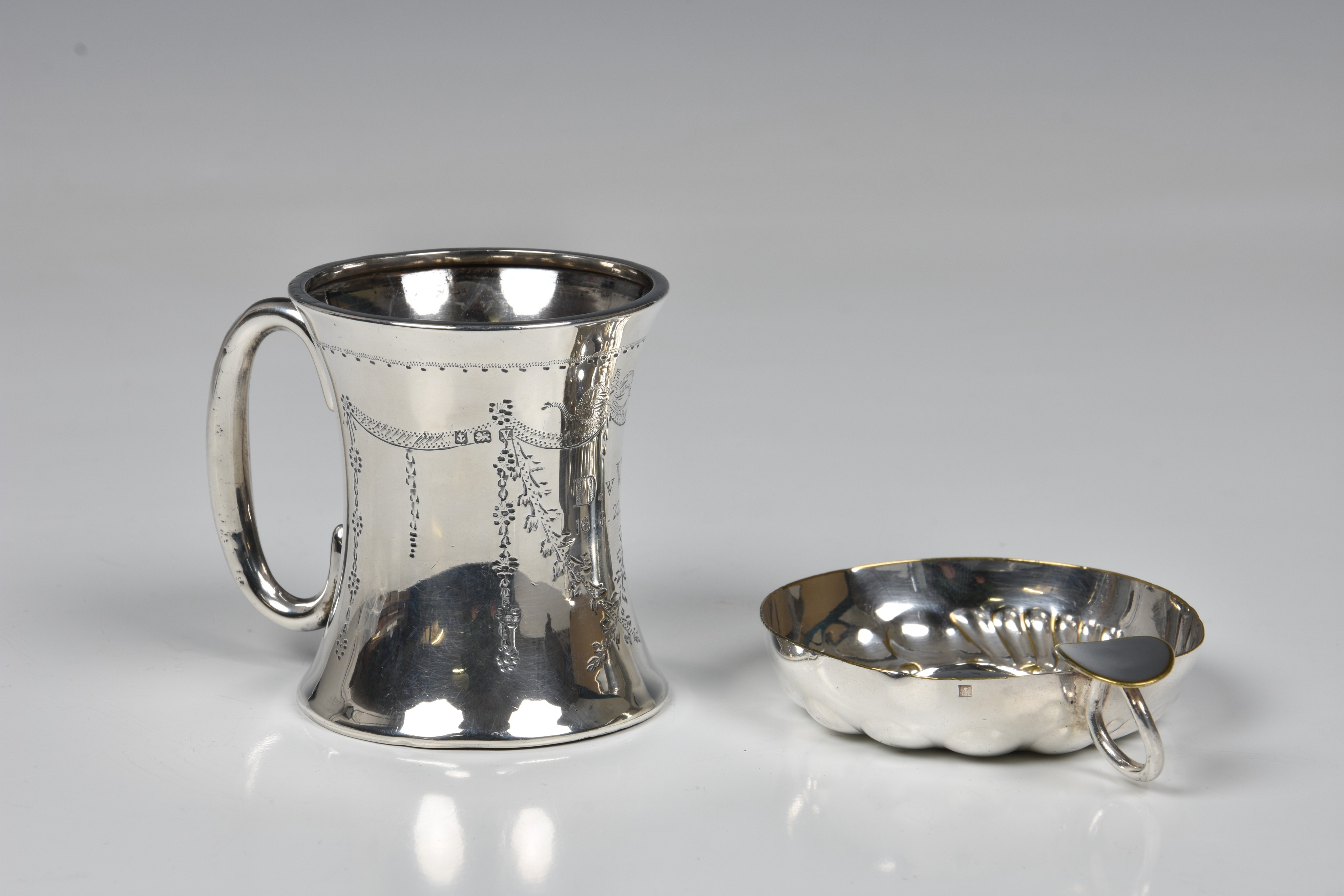 A George V silver tankard - Image 2 of 2