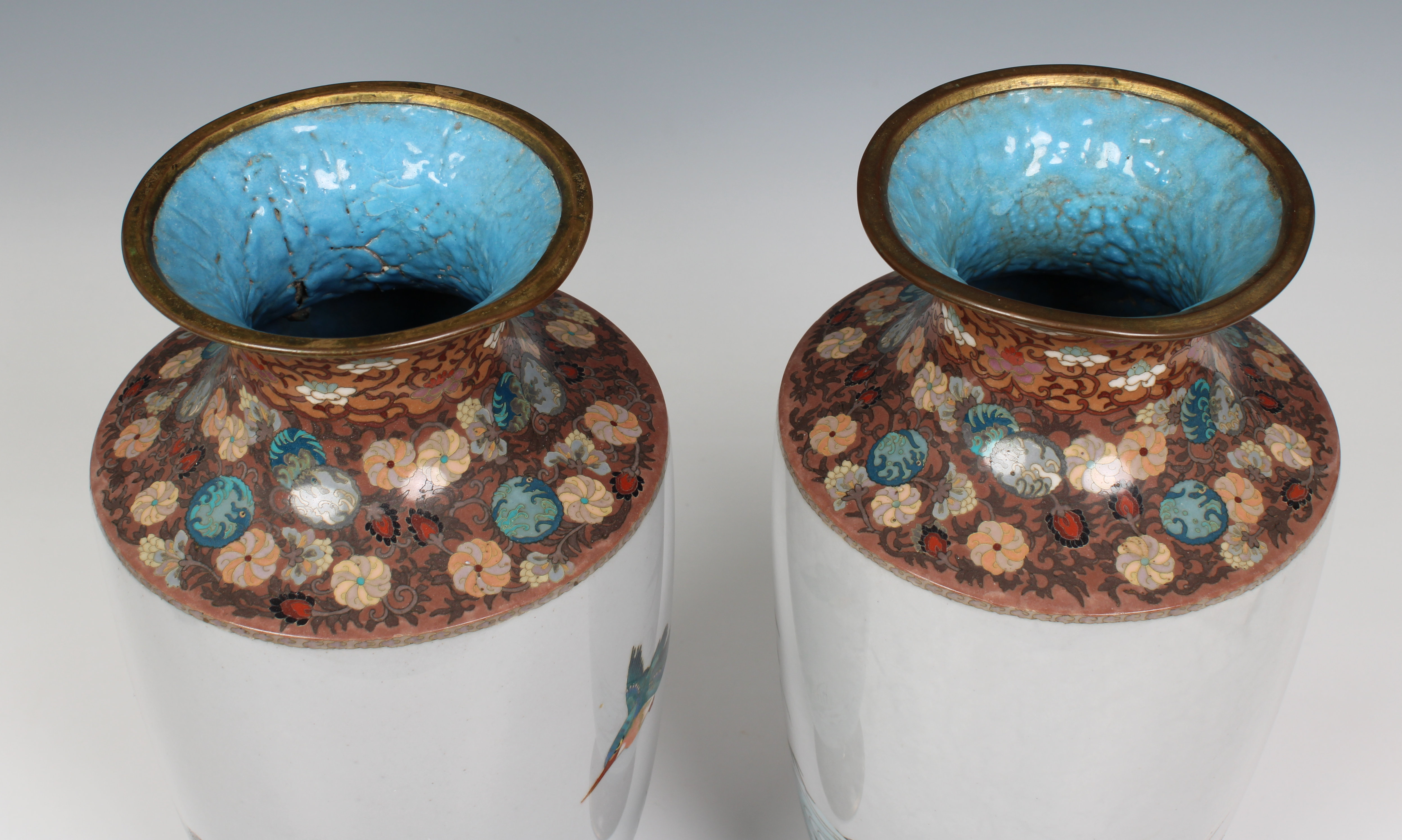 Pair of Japanese cloisonné vases in the manner of Namikawa Sosuke (1847-1910) - Image 5 of 7