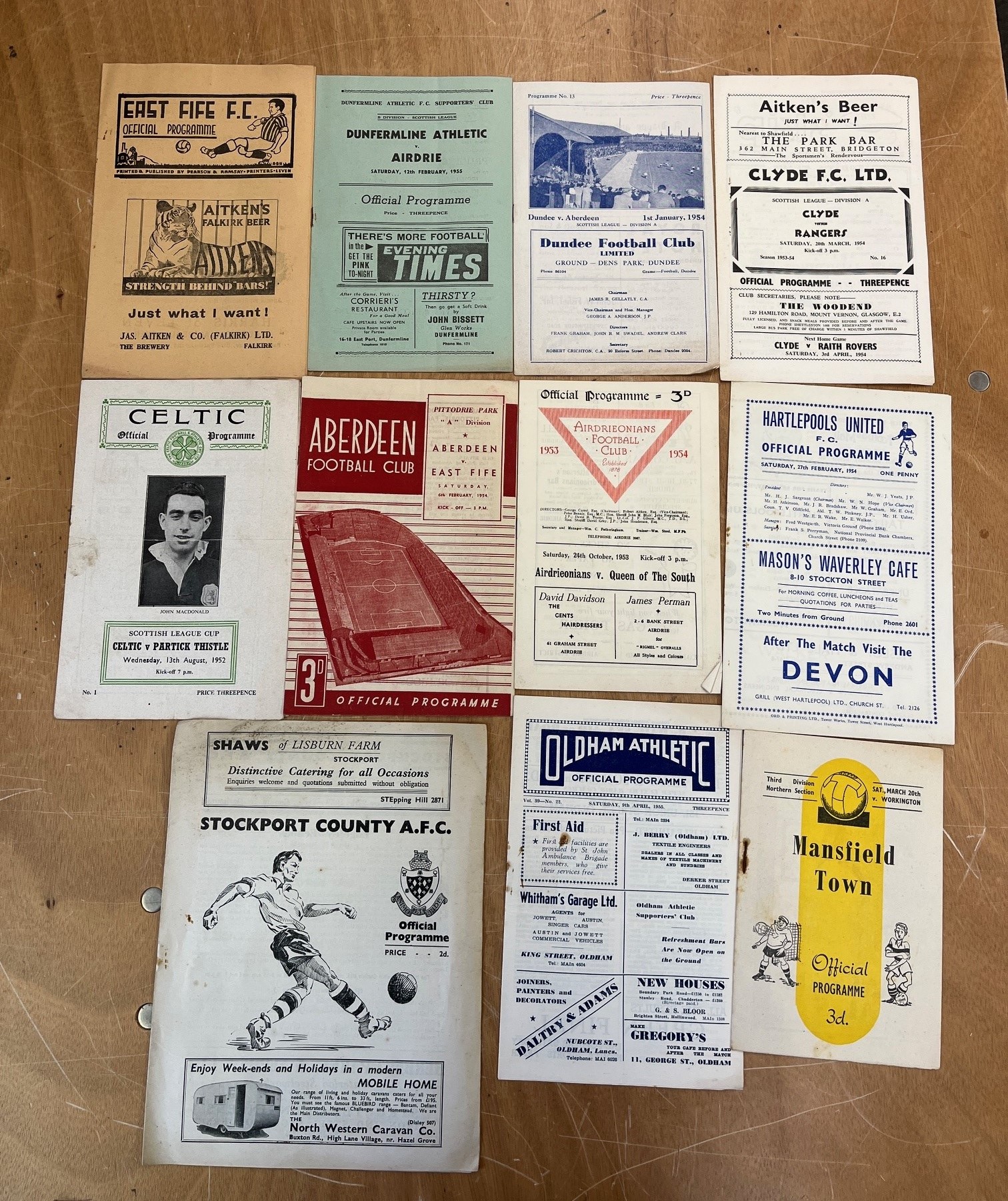 A collection of 1950's / 1960's Football programmes - Bild 5 aus 24