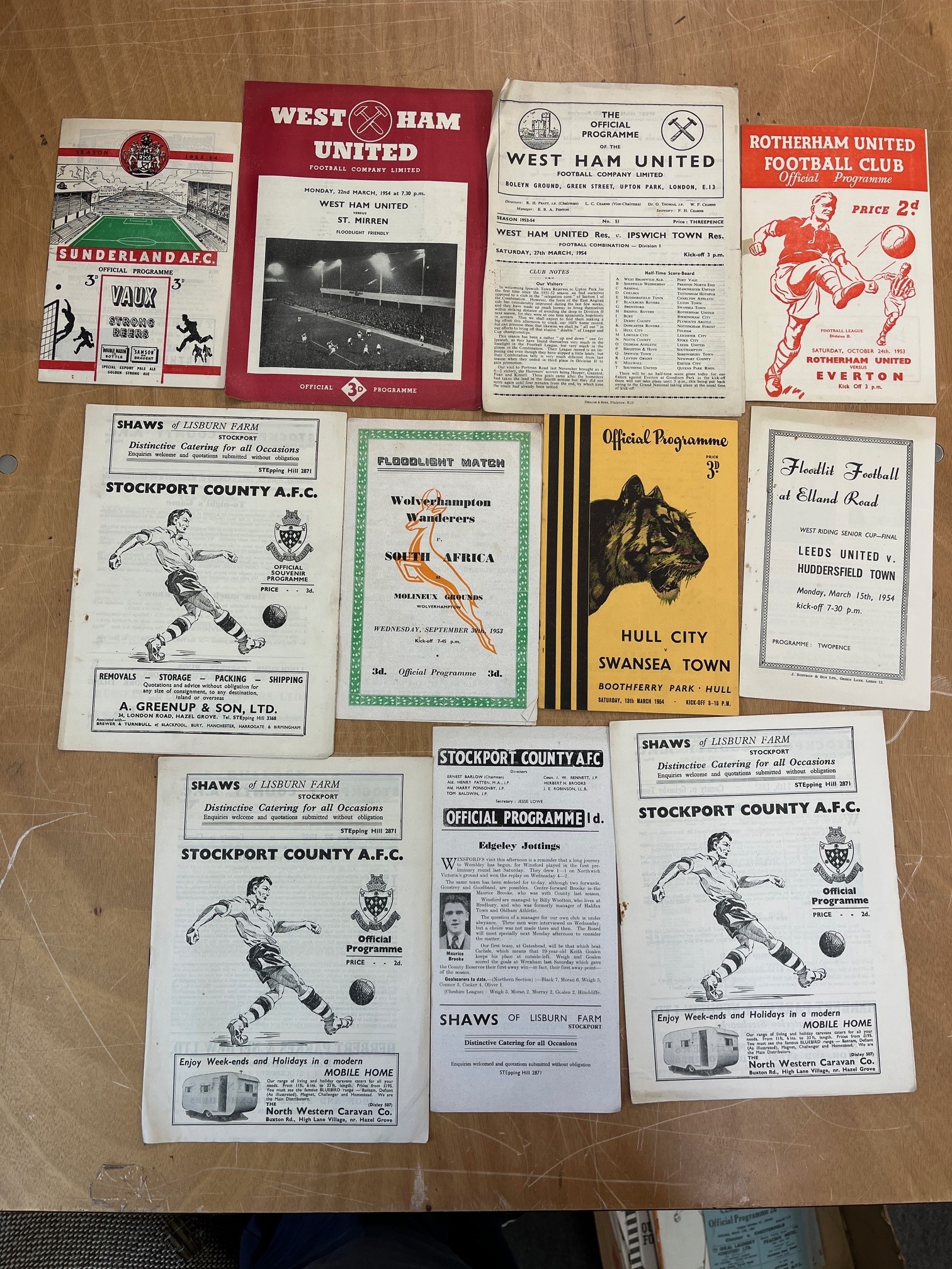 A collection of 1950's / 1960's Football programmes - Bild 20 aus 24