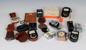 Photography - A large collection of various accessories and exposure meters etc