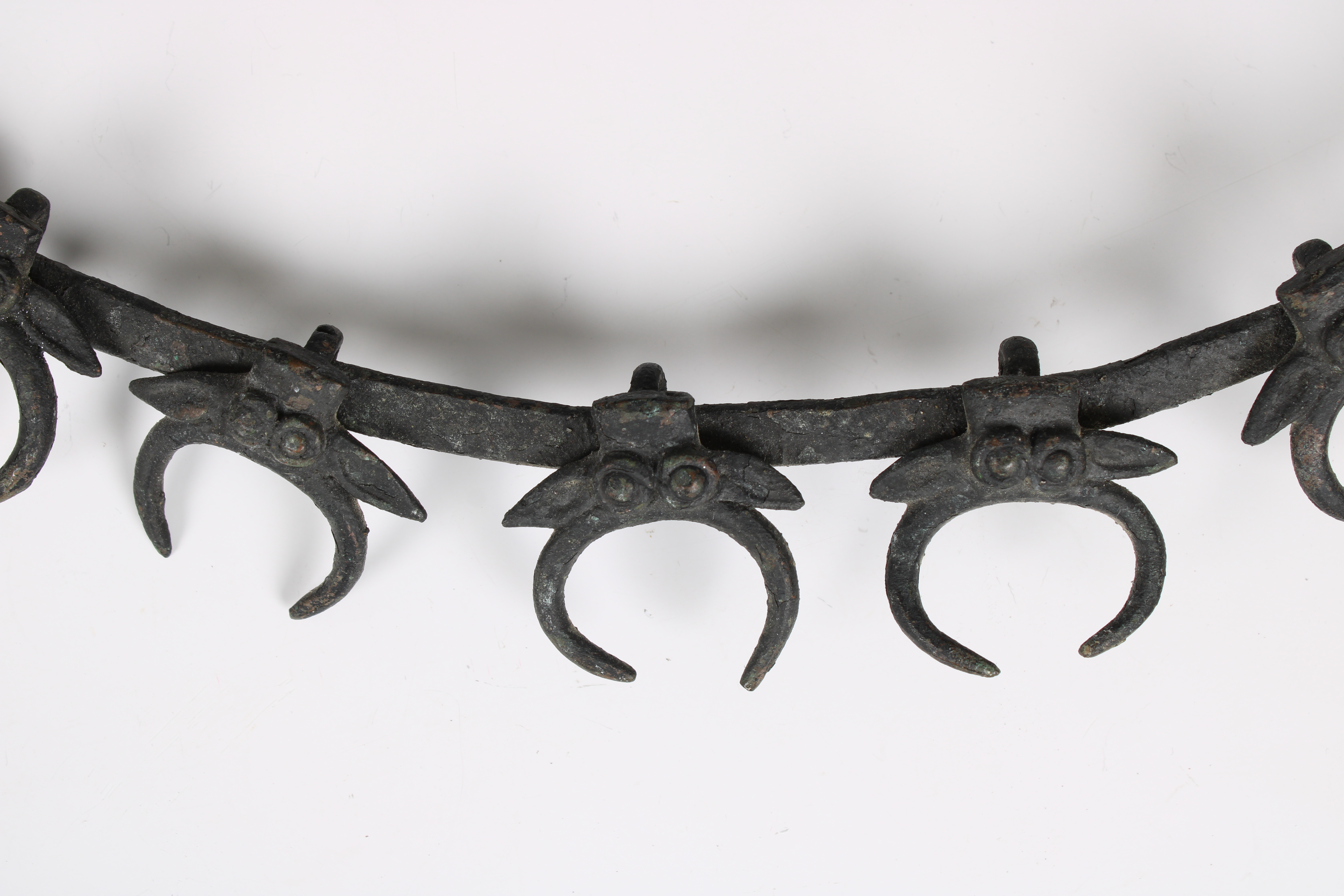 An African cast metal necklace - Image 3 of 3