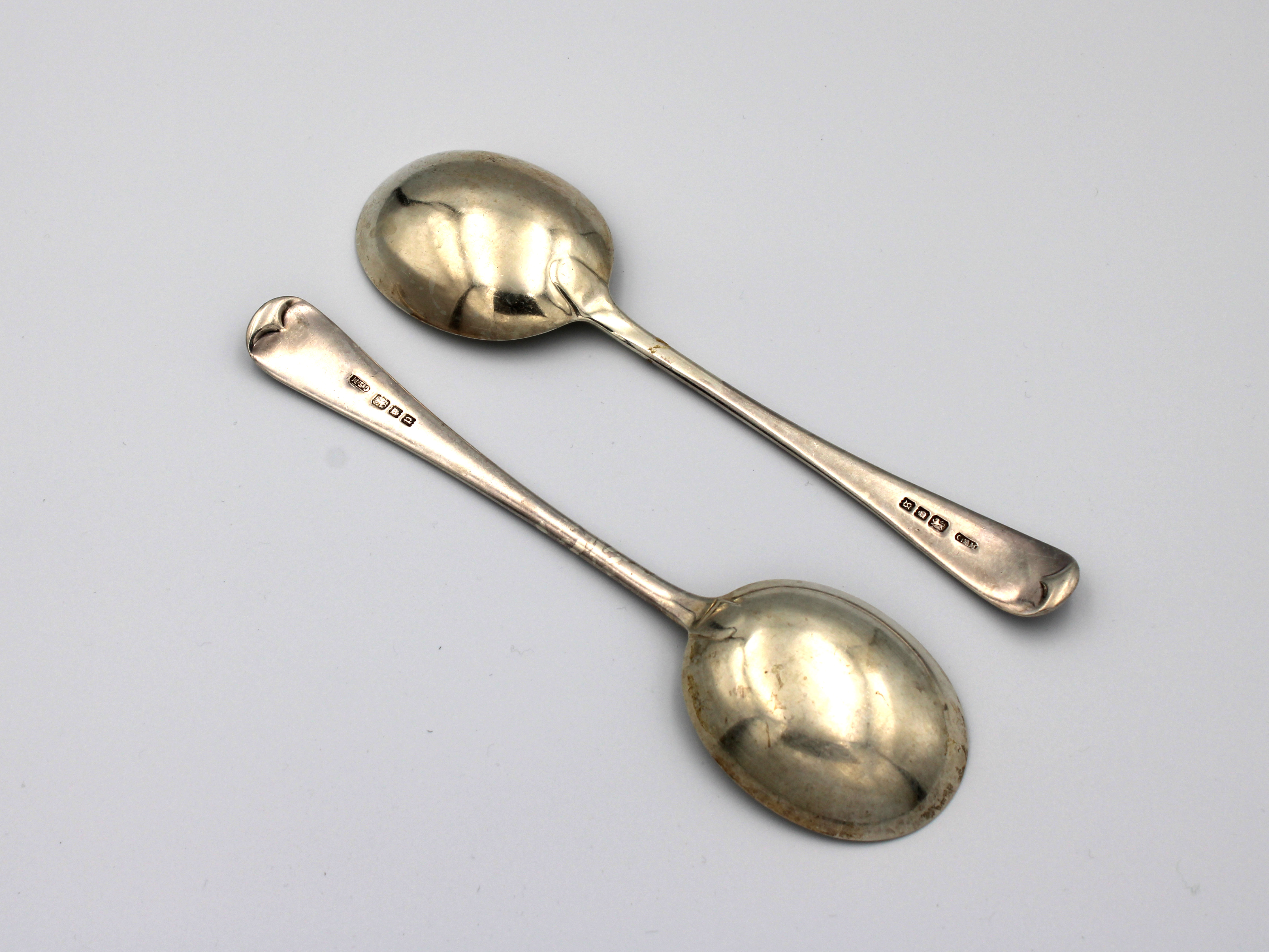 A pair of silver Old English pattern soup spoons - Bild 2 aus 2