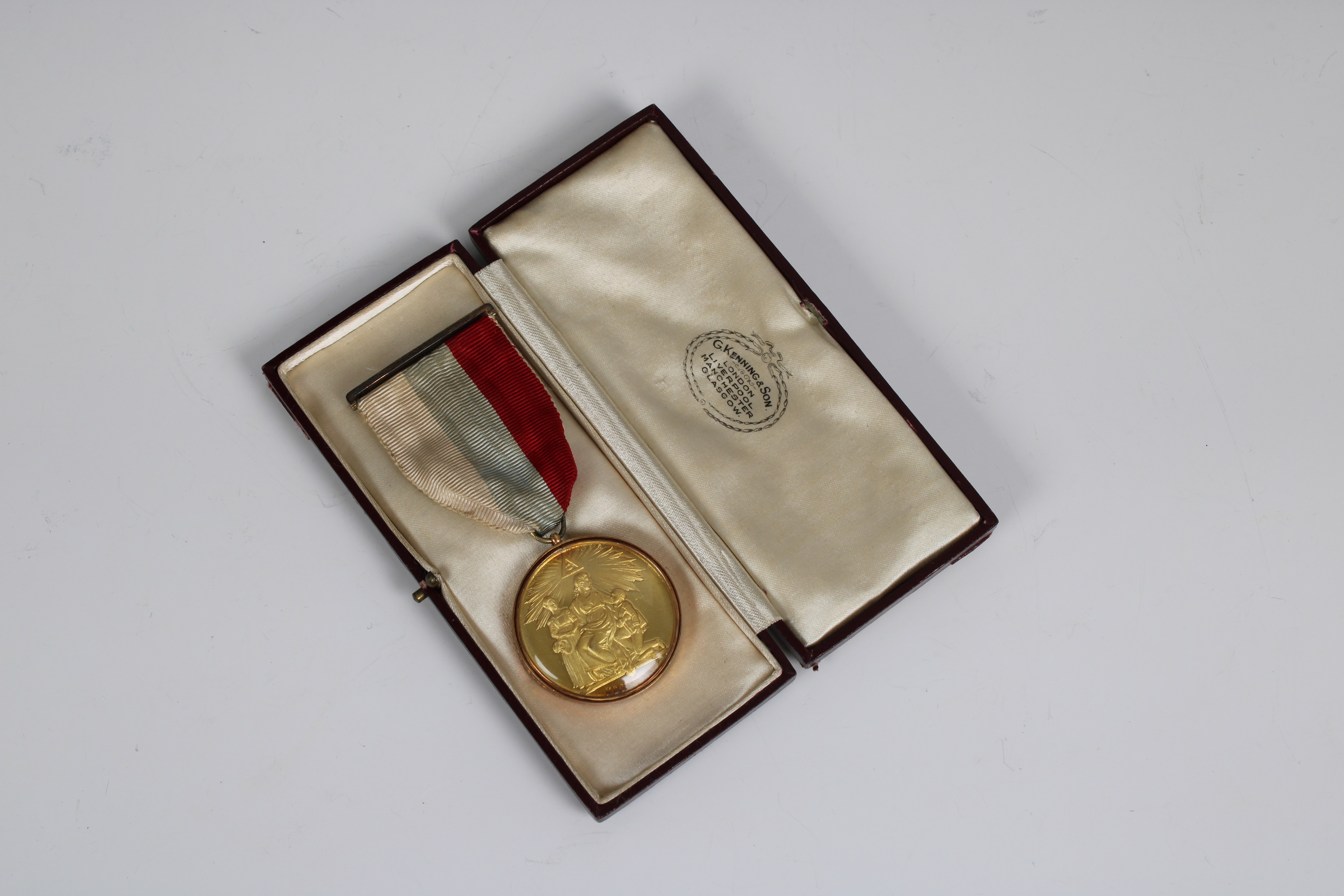 Gold mounted Charitable Masonic medal, dated 'MDCCCXXX', 1830